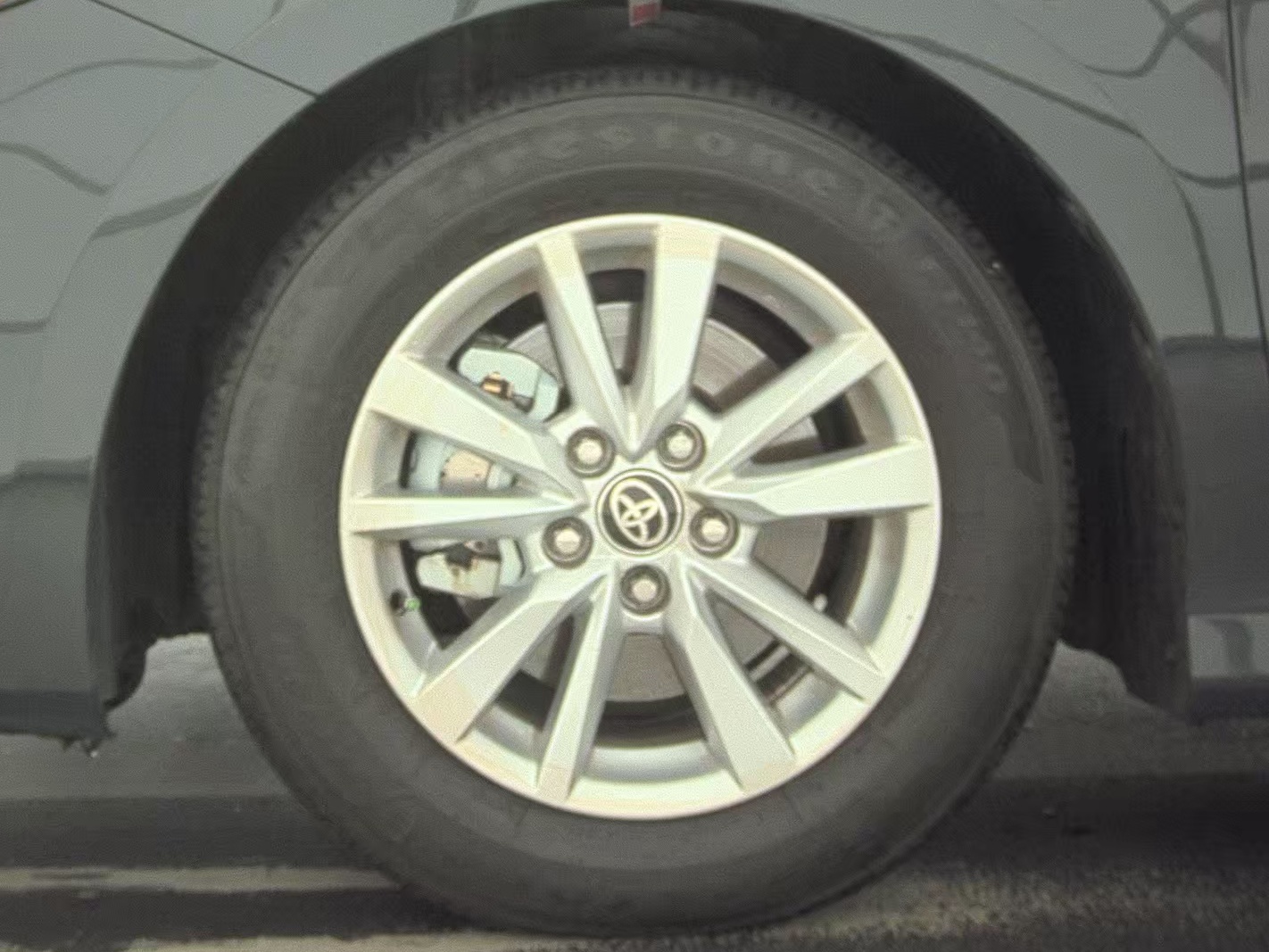 2025 Toyota Camry LE FWD