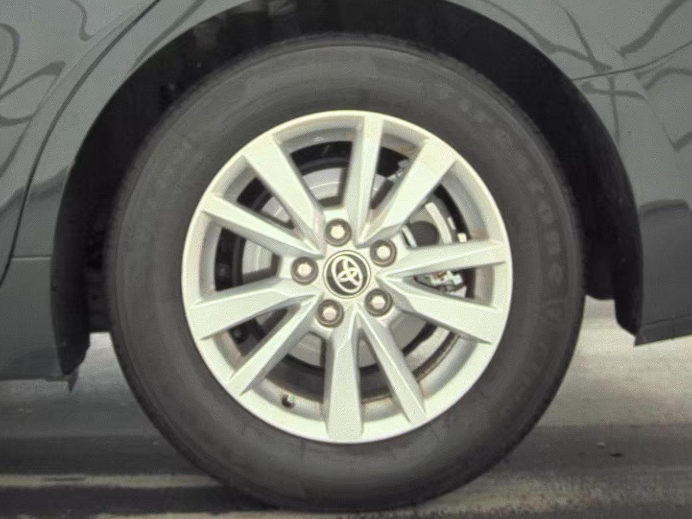 2025 Toyota Camry LE FWD