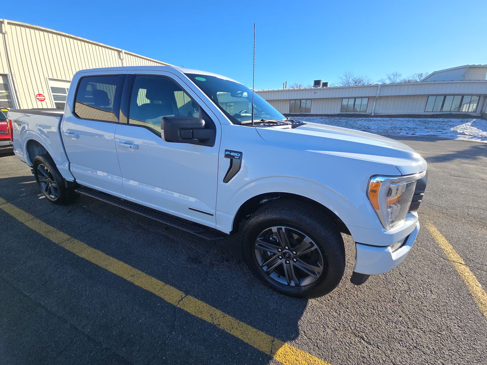 2023 Ford F-150 Hybrid XLT AWD