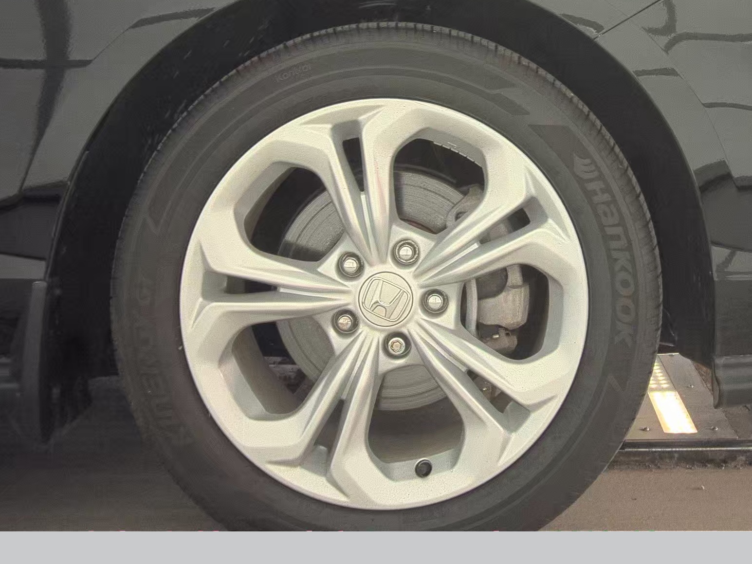 2024 Honda Accord LX FWD