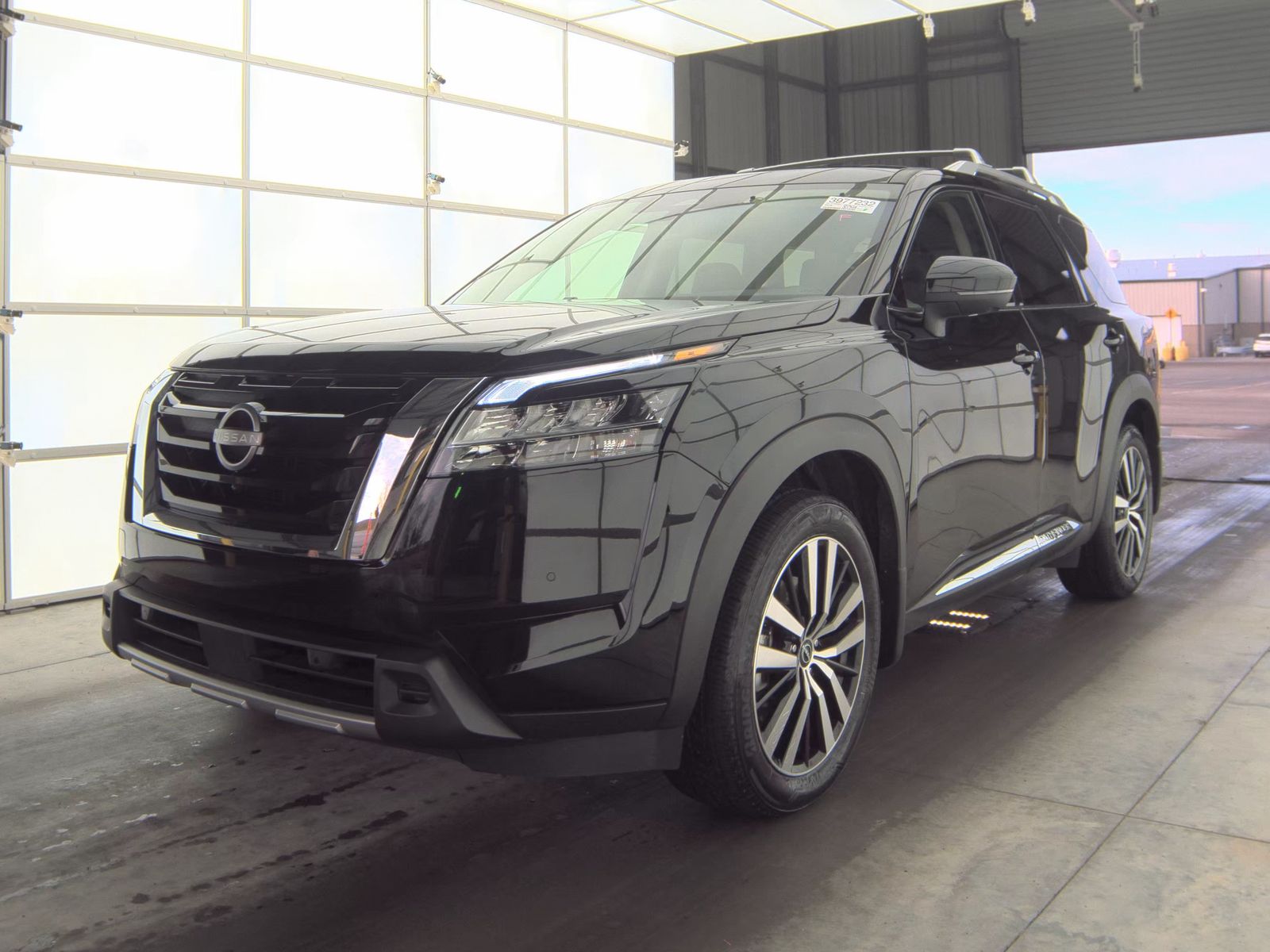 2024 Nissan Pathfinder Platinum AWD