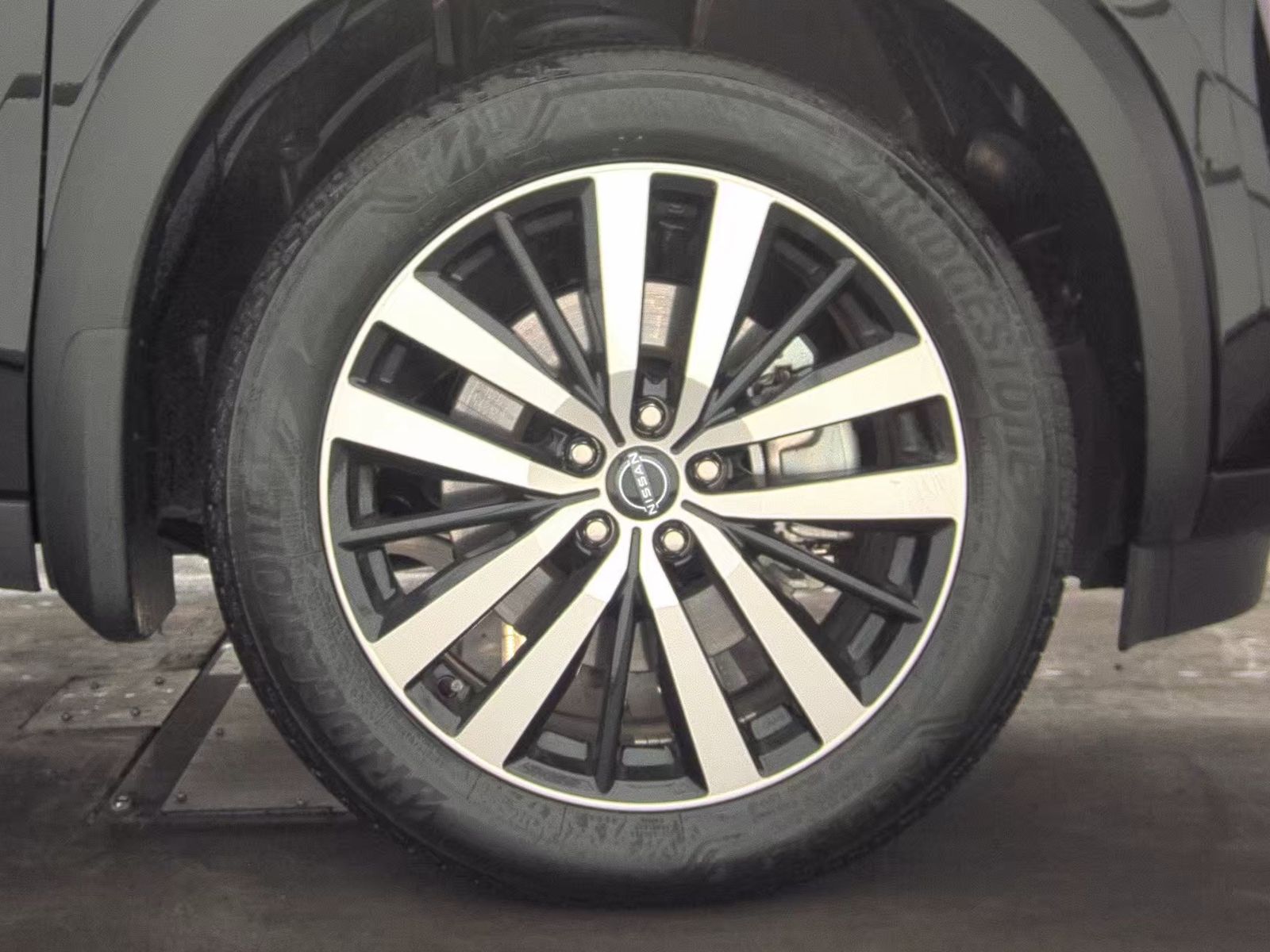 2024 Nissan Pathfinder Platinum AWD