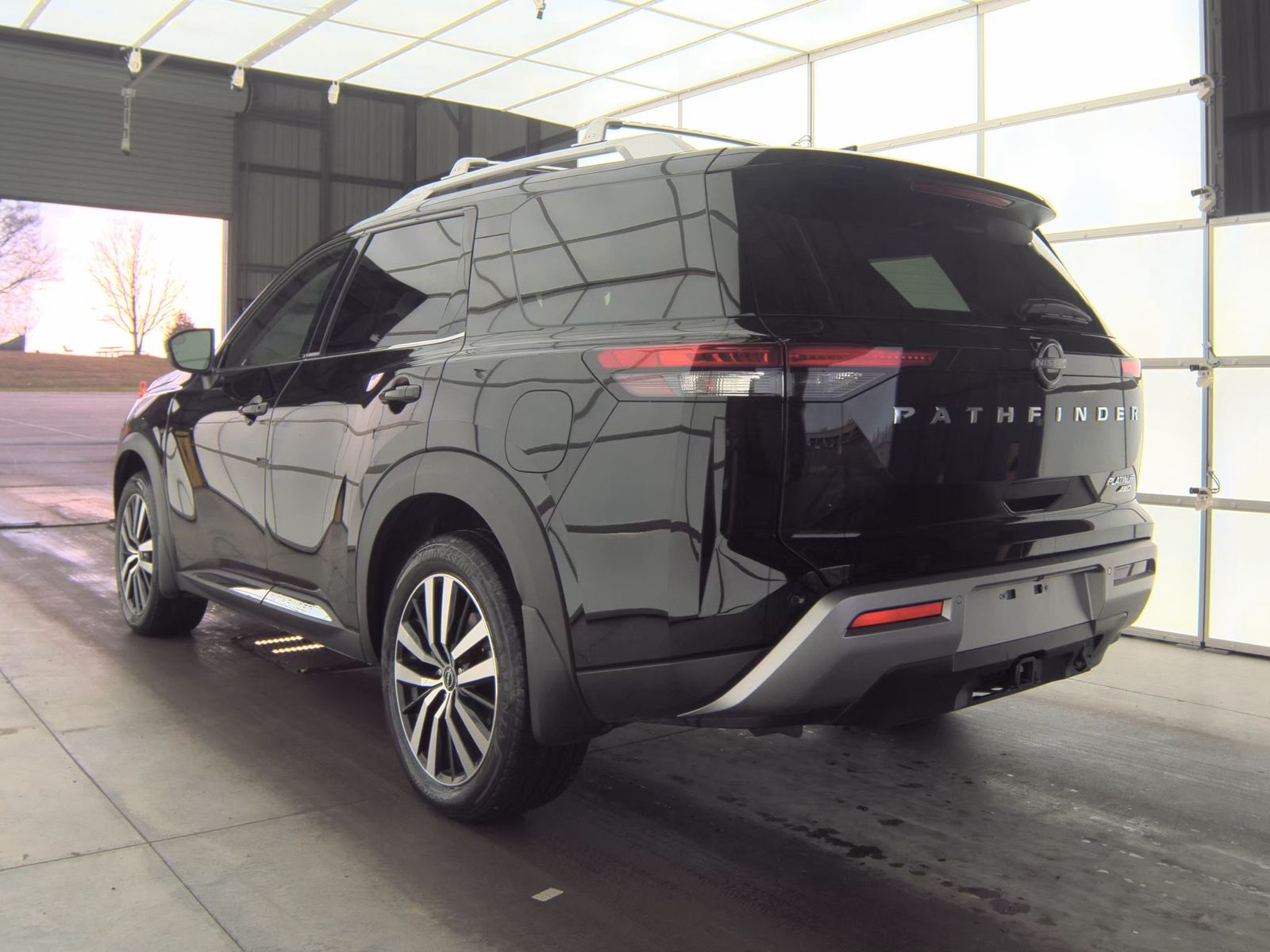 2024 Nissan Pathfinder Platinum AWD