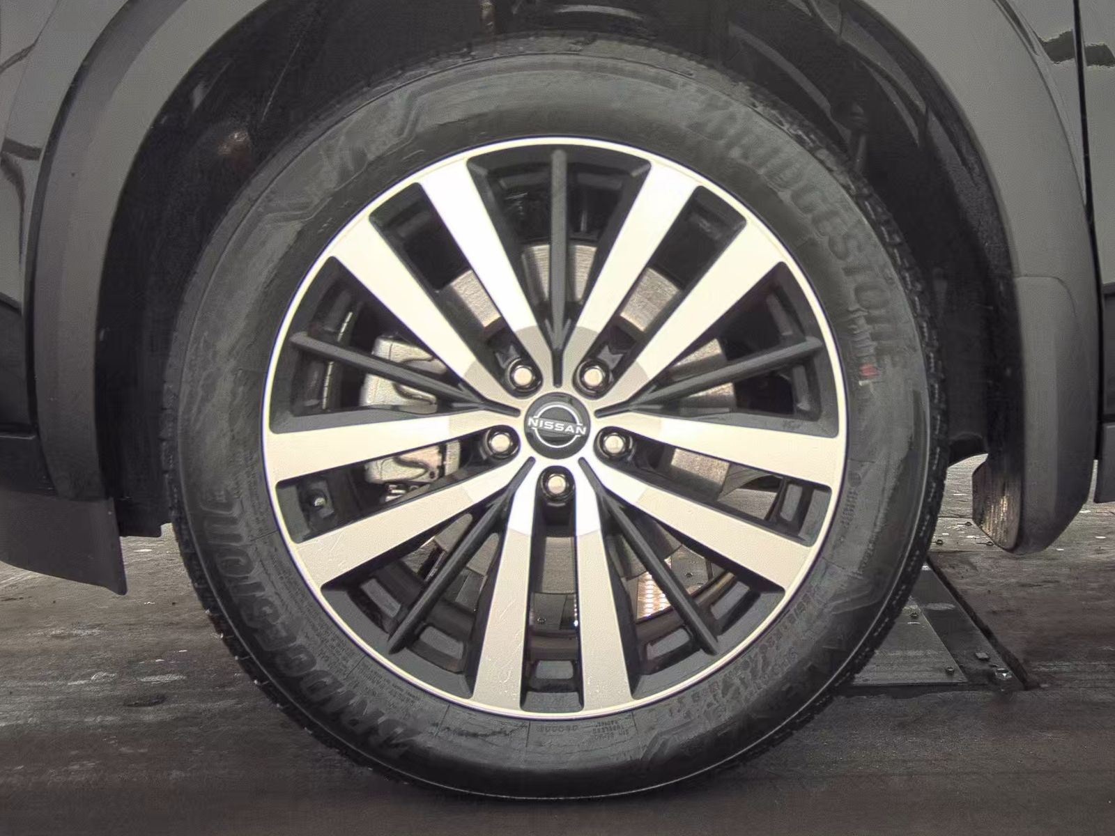 2024 Nissan Pathfinder Platinum AWD