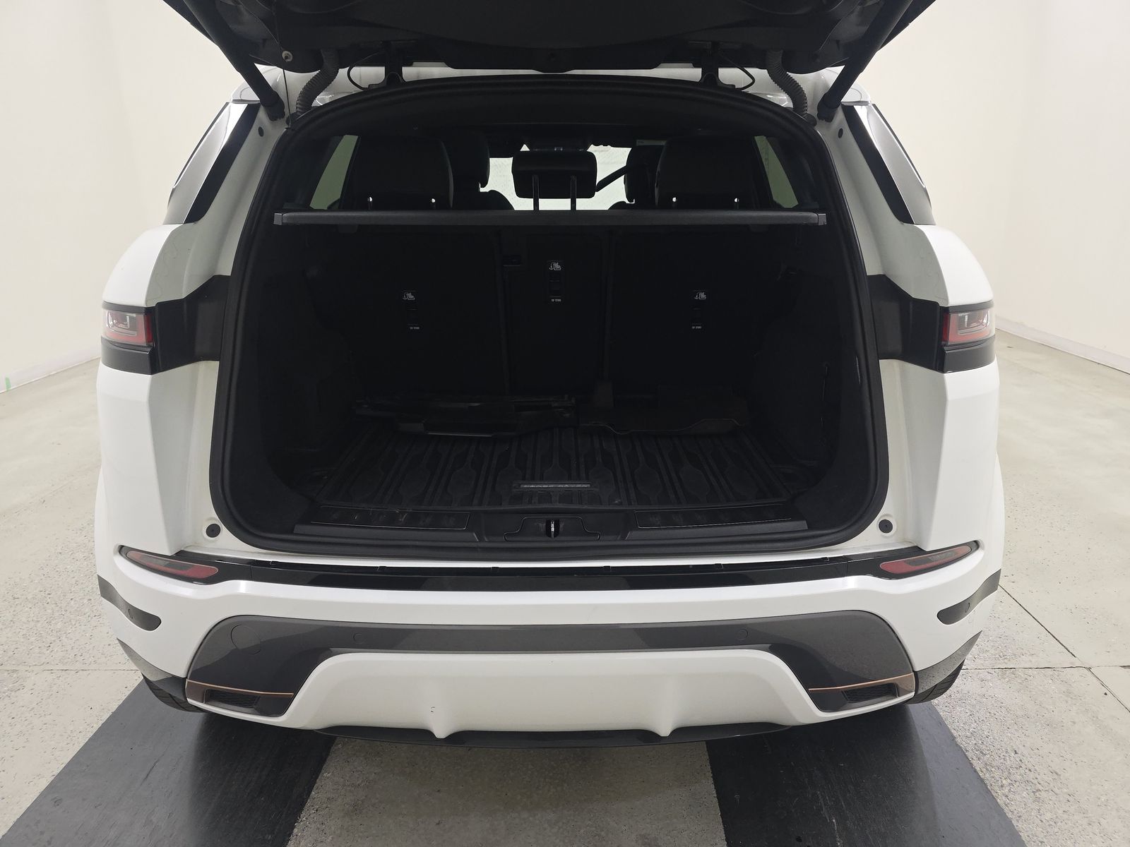 2020 Land Rover Range Rover Evoque R-Dynamic SE AWD