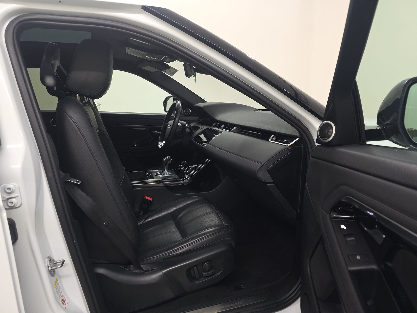 2020 Land Rover Range Rover Evoque R-Dynamic SE AWD