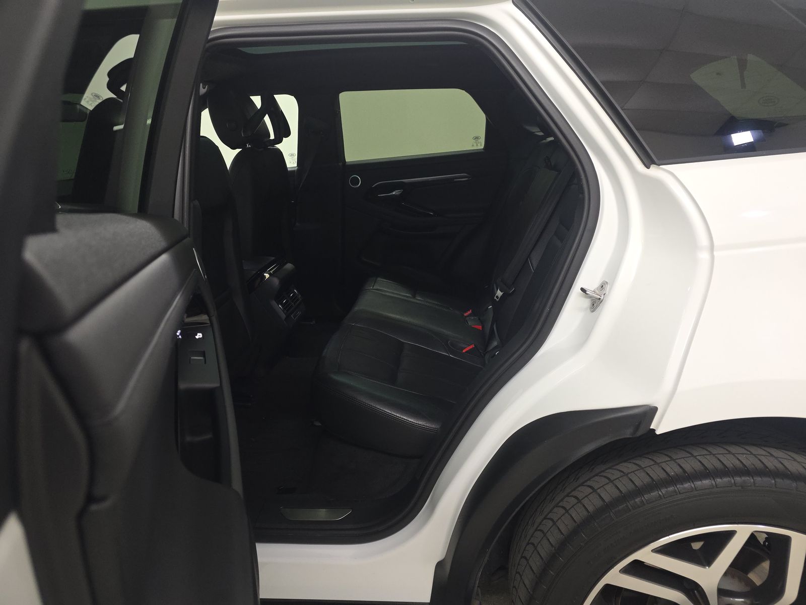 2020 Land Rover Range Rover Evoque R-Dynamic SE AWD