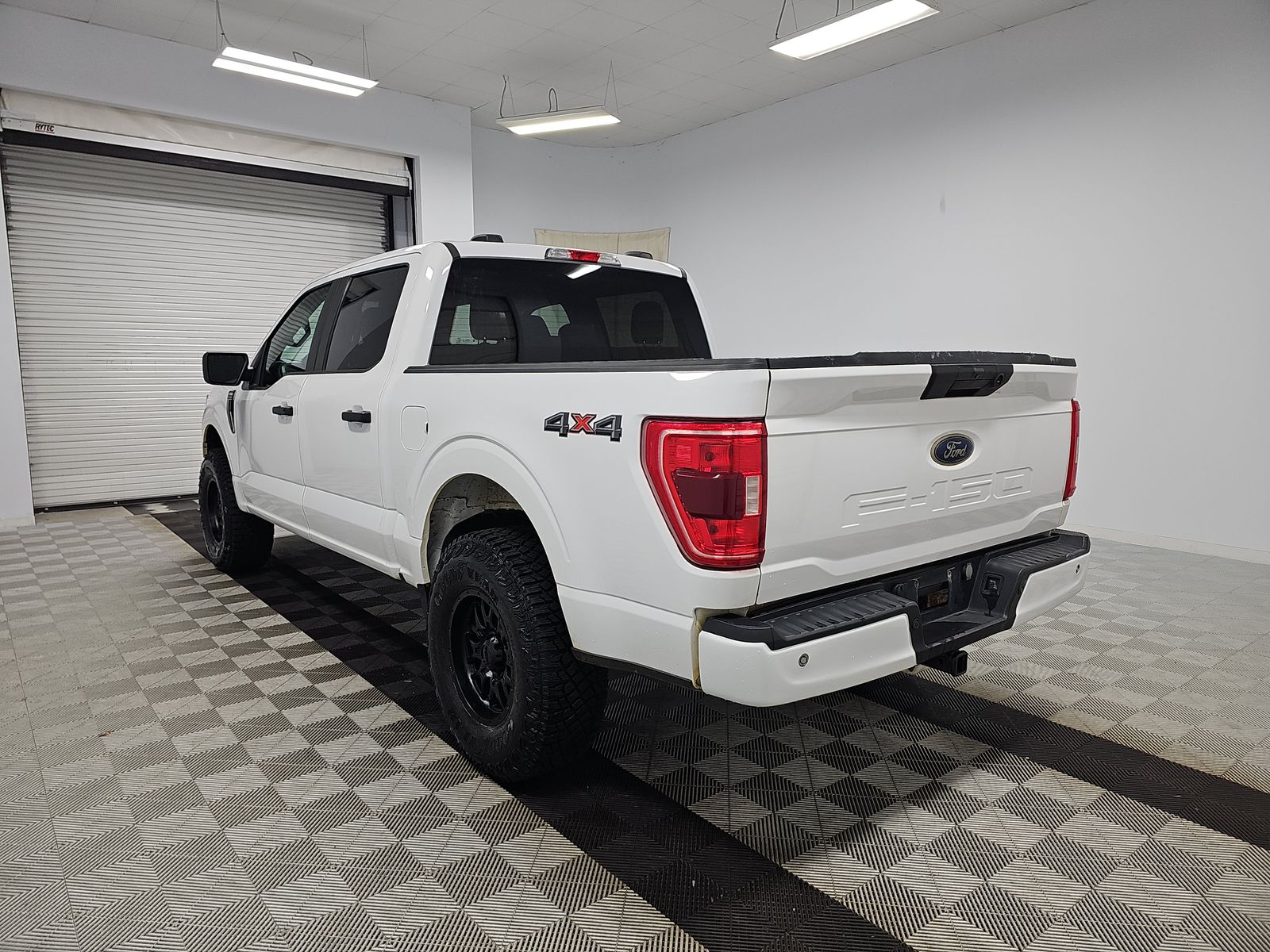 2023 Ford F-150 XLT AWD