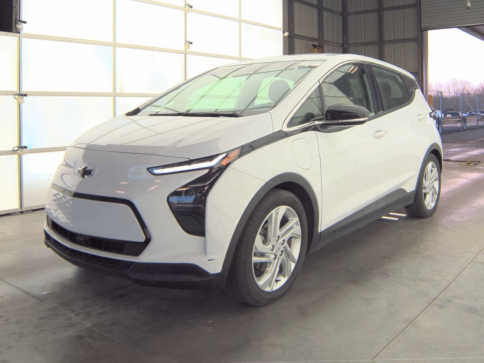 2022 Chevrolet Bolt EV LT's photo