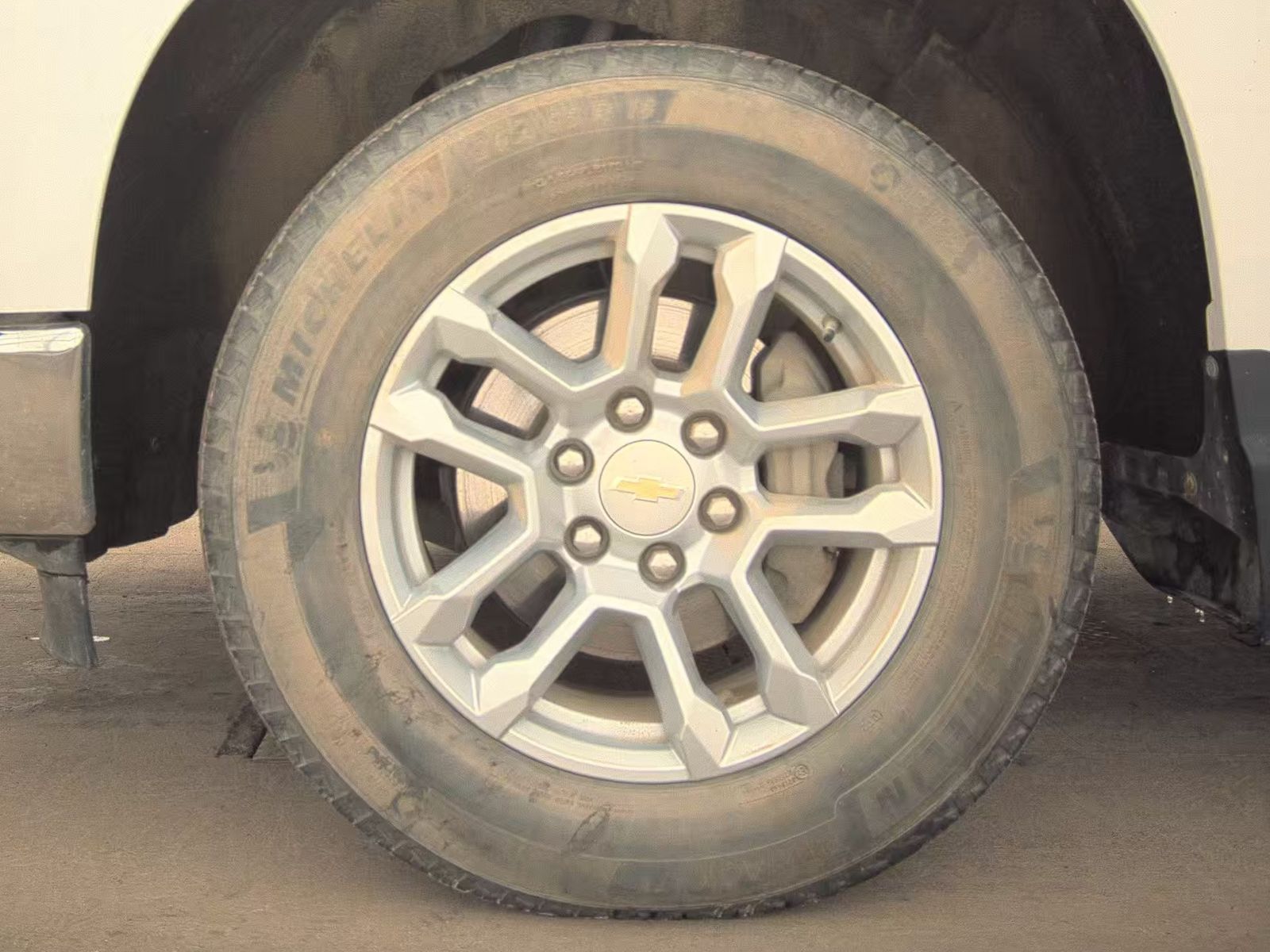 2023 Chevrolet Silverado 1500 LT AWD