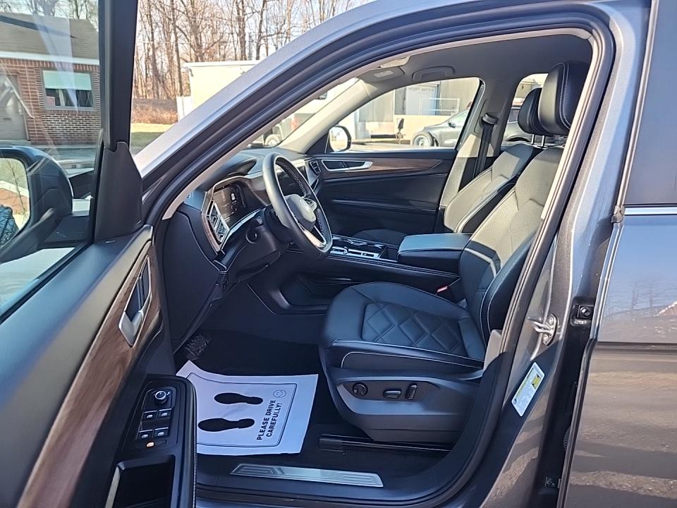 2024 Volkswagen Atlas 2.0T SE AWD