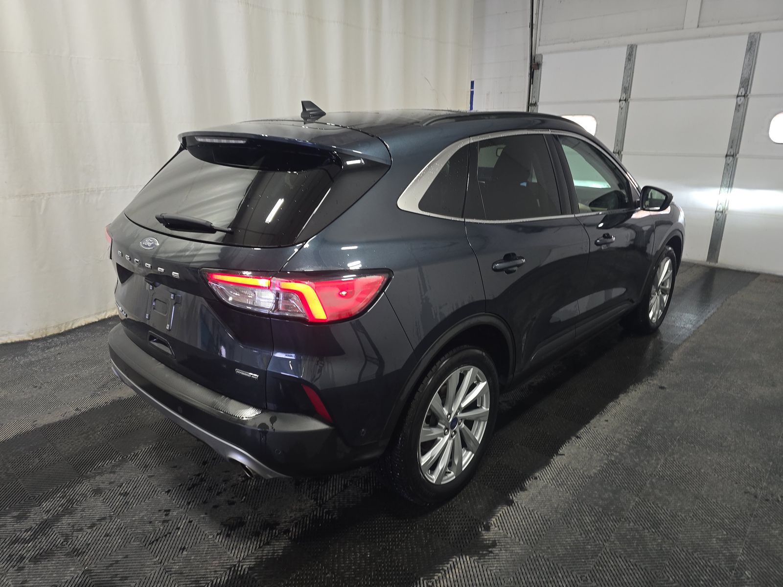 2022 Ford Escape Hybrid Titanium AWD