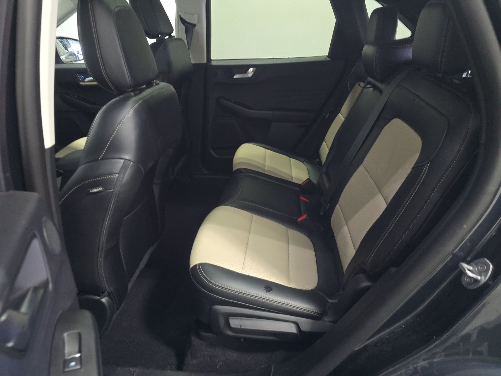 2022 Ford Escape Hybrid Titanium AWD