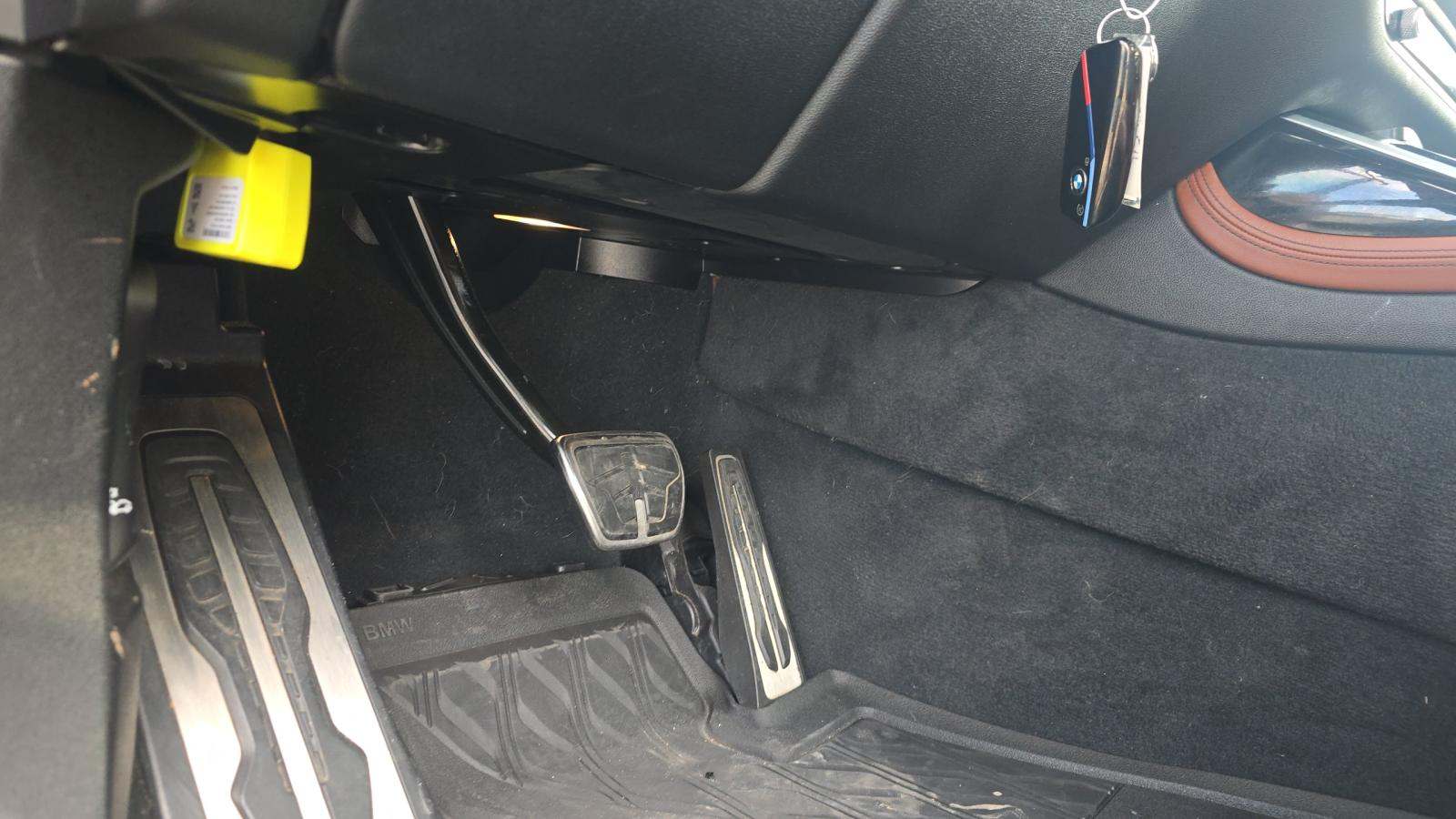 2023 BMW X7 M60i AWD