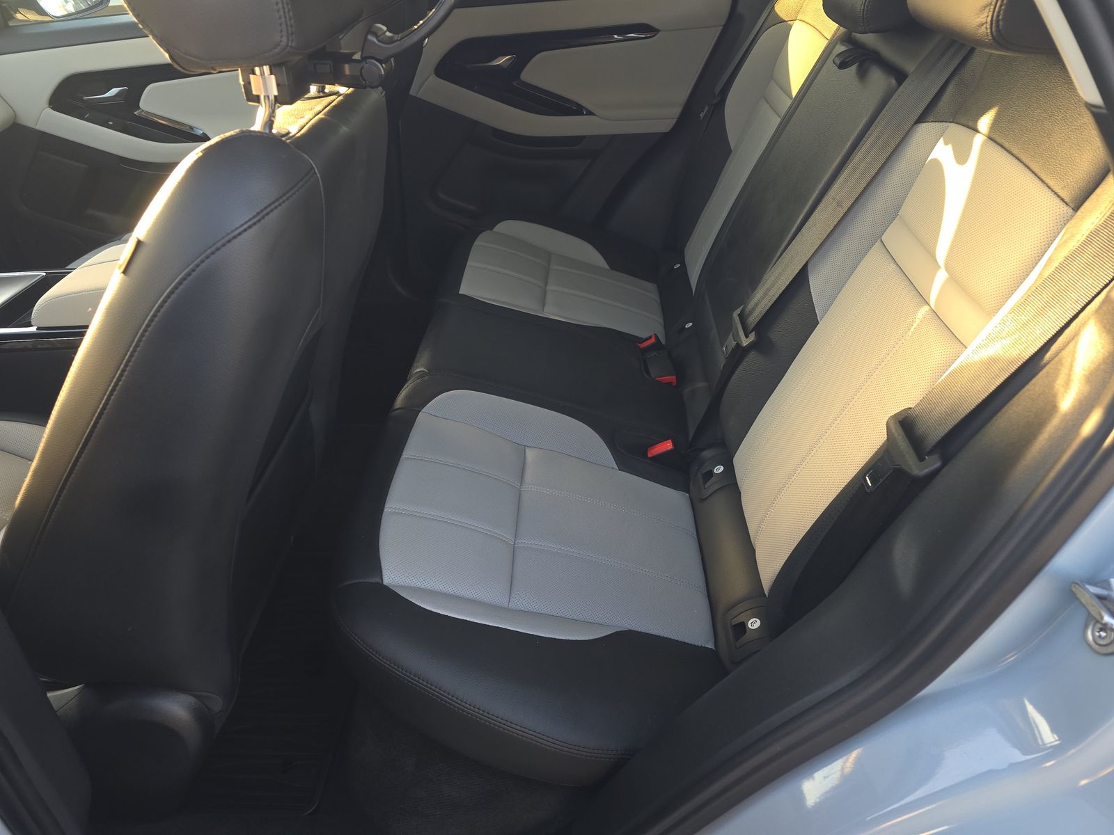 2024 Land Rover Range Rover Evoque Dynamic SE AWD