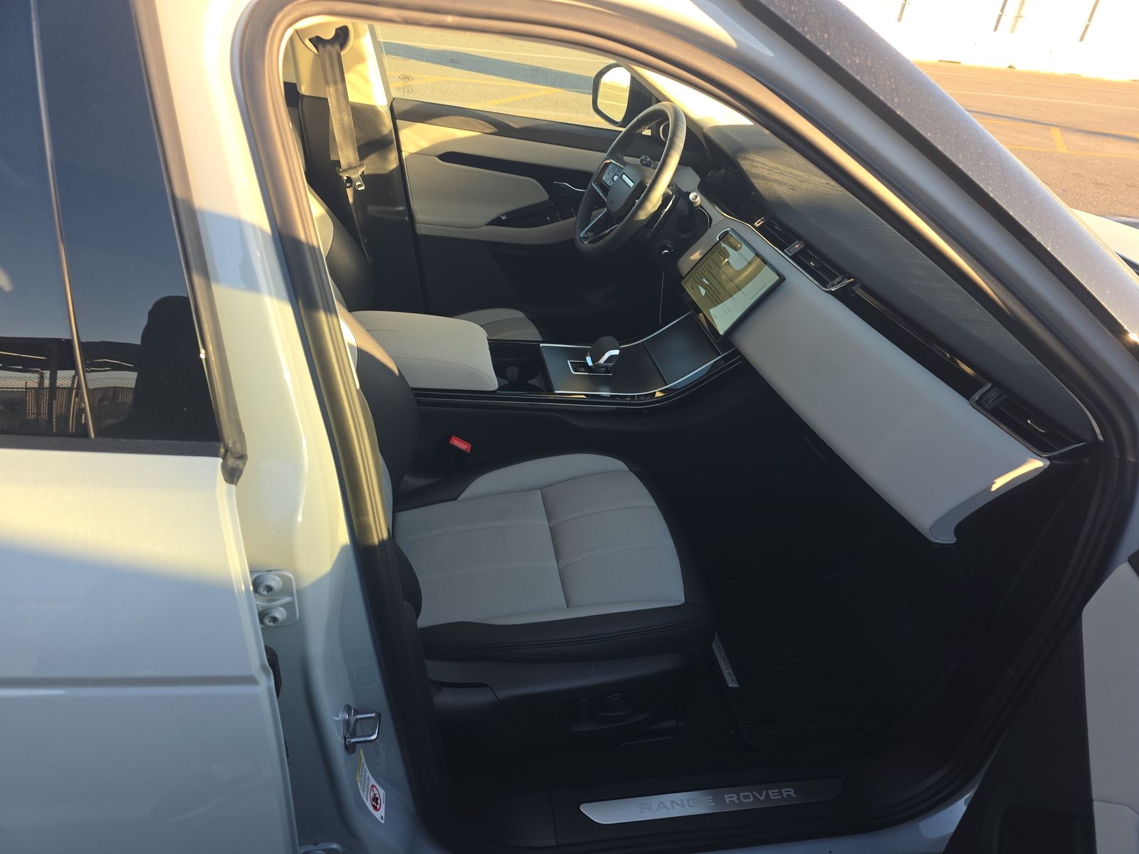 2024 Land Rover Range Rover Evoque Dynamic SE AWD