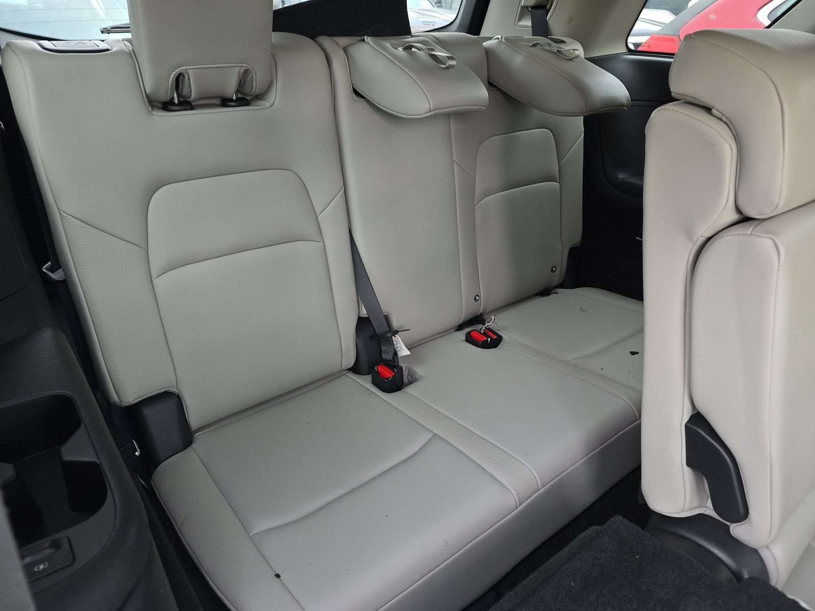 2022 Nissan Pathfinder SL FWD