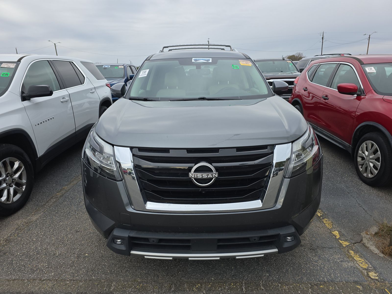 2022 Nissan Pathfinder SL FWD