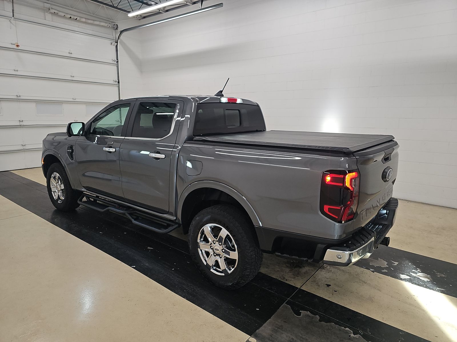 2024 Ford Ranger LARIAT RWD