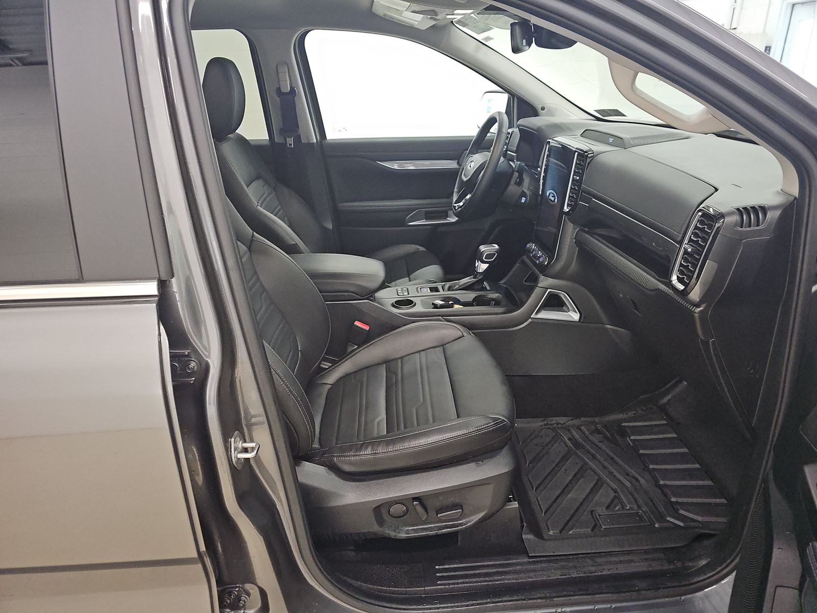 2024 Ford Ranger LARIAT RWD