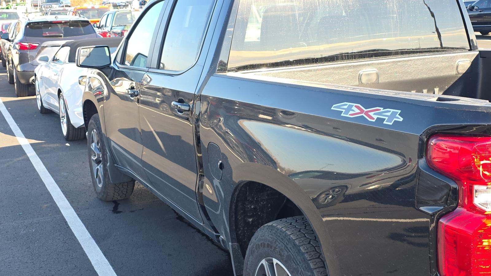 2023 Chevrolet Silverado 1500 LT AWD
