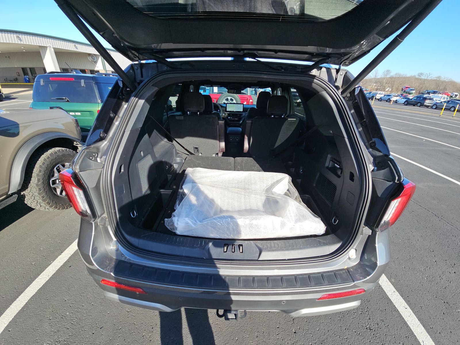 2025 Ford Explorer Platinum RWD