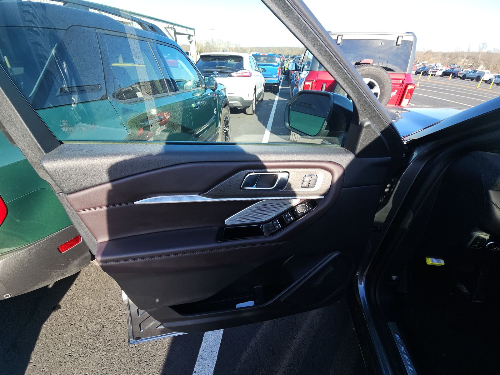 2025 Ford Explorer Platinum RWD