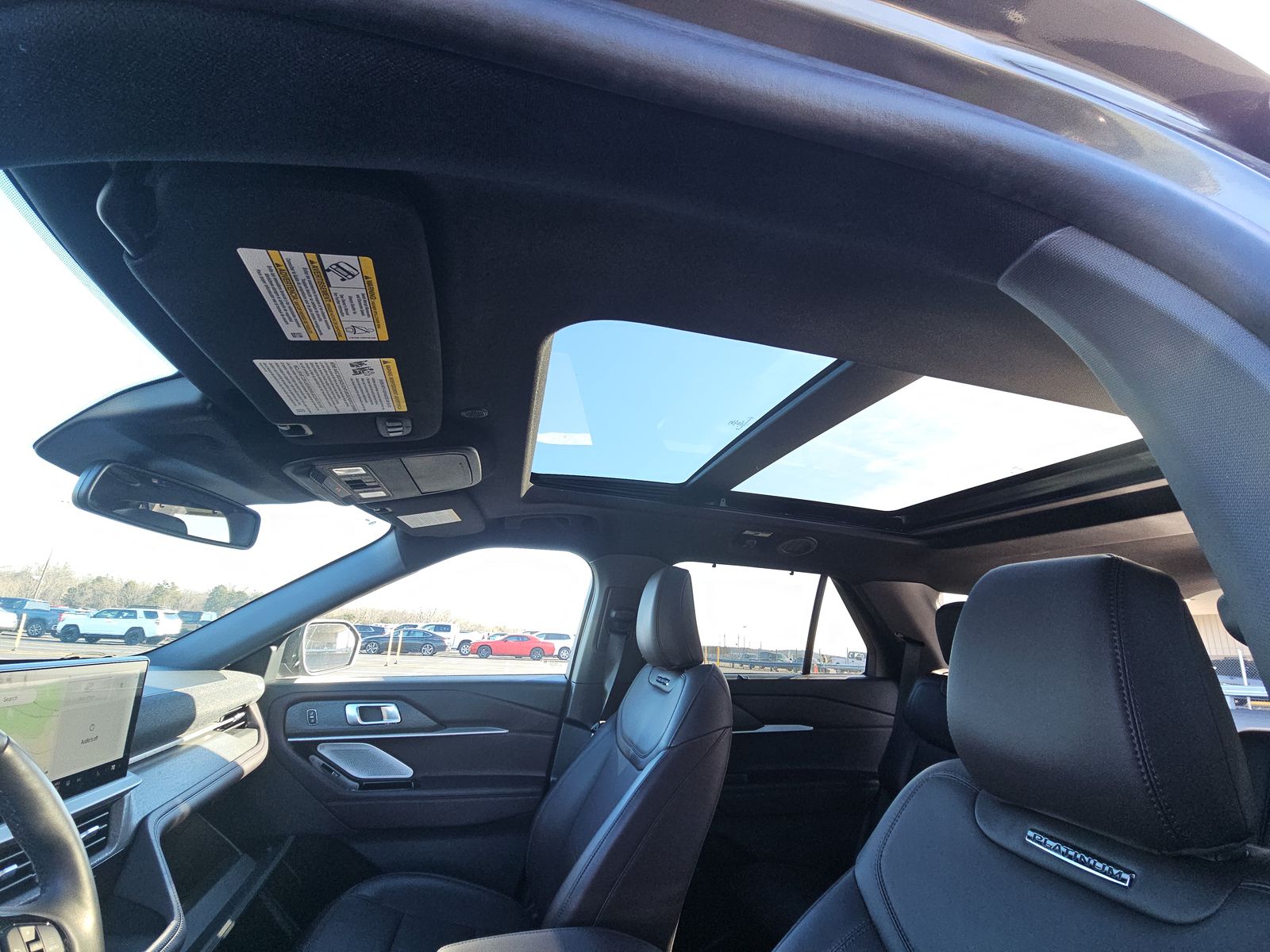 2025 Ford Explorer Platinum RWD