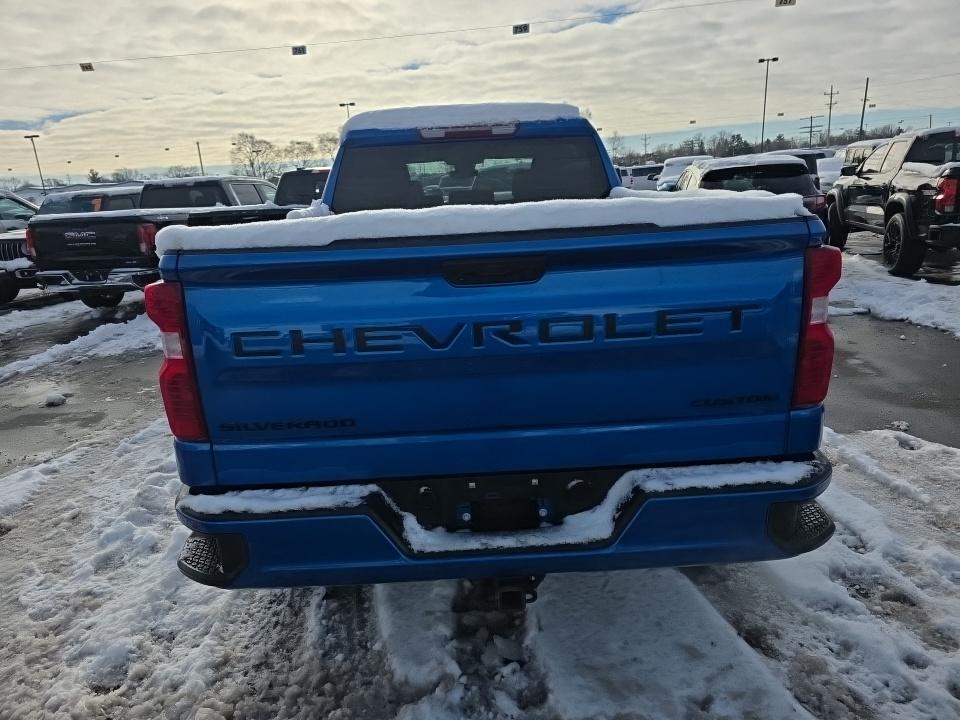 2023 Chevrolet Silverado 1500 Custom AWD