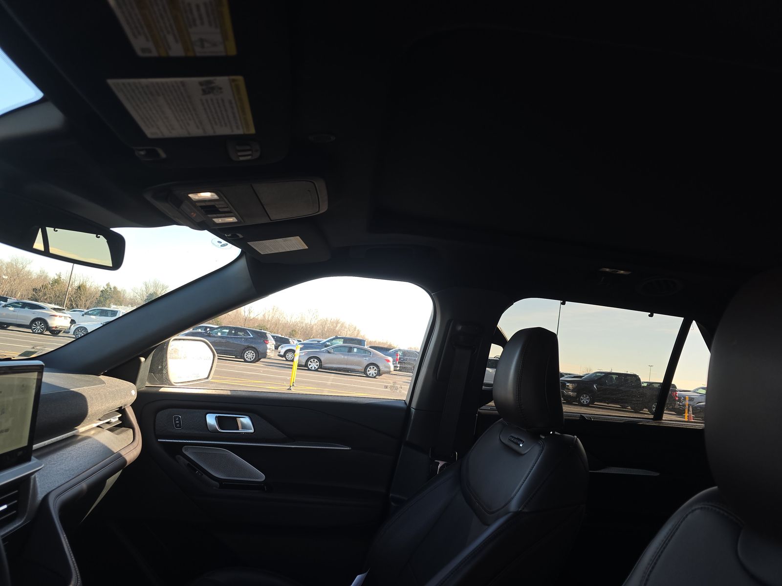 2025 Ford Explorer Platinum RWD