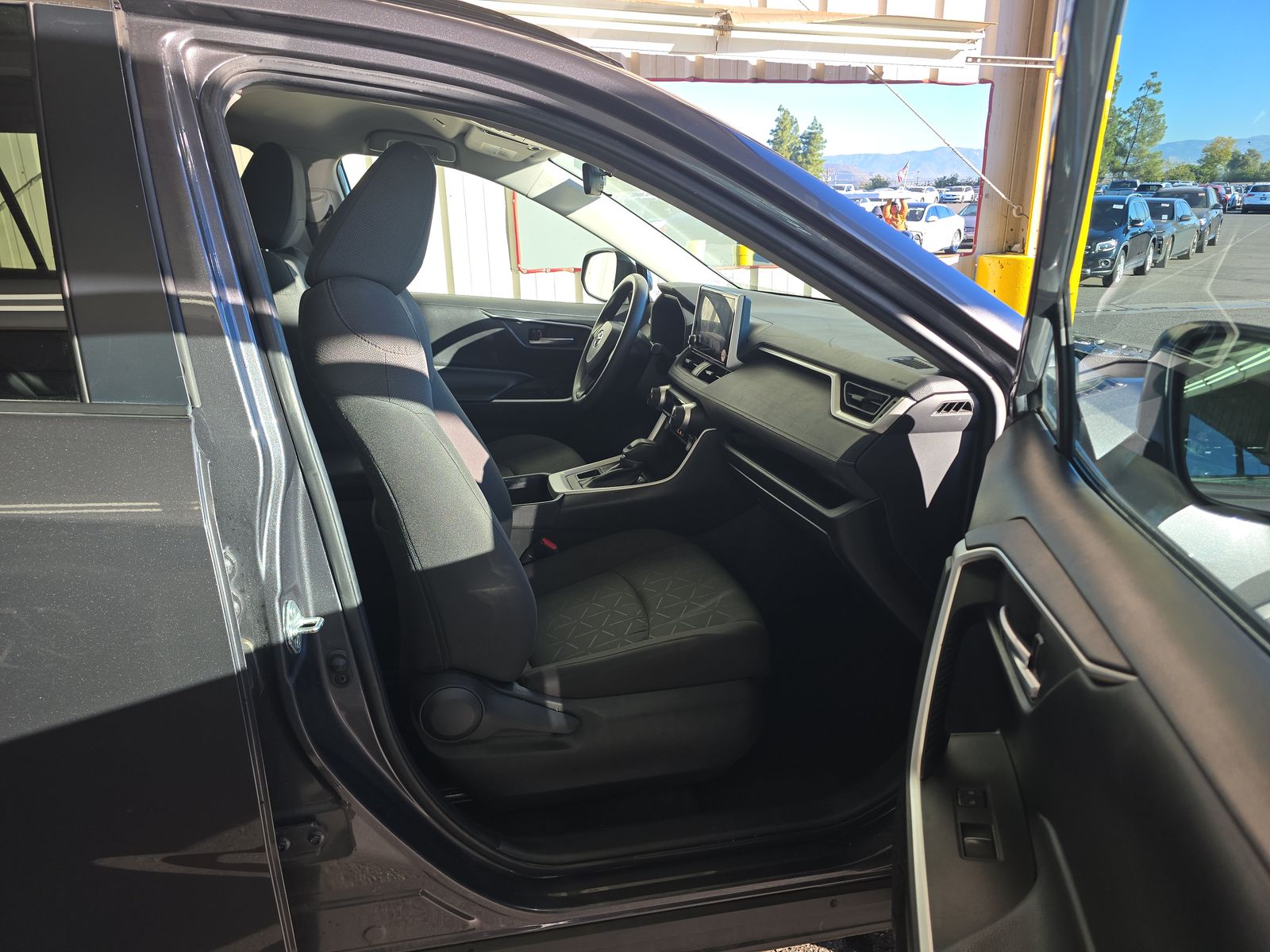 2024 Toyota RAV4 XLE AWD