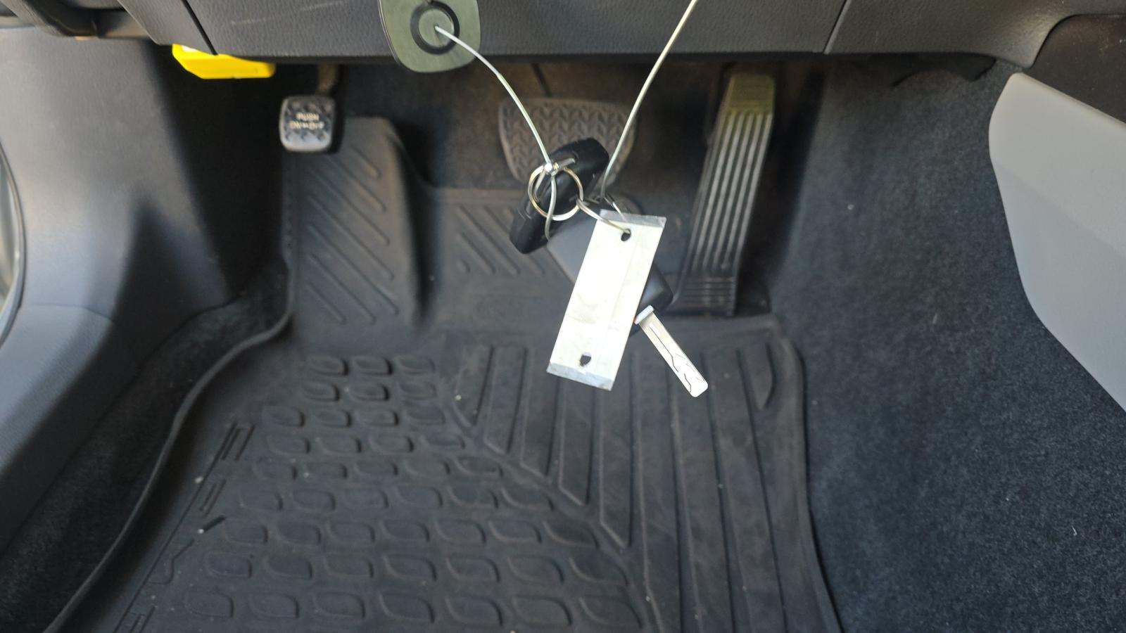 2024 Toyota Camry SE FWD