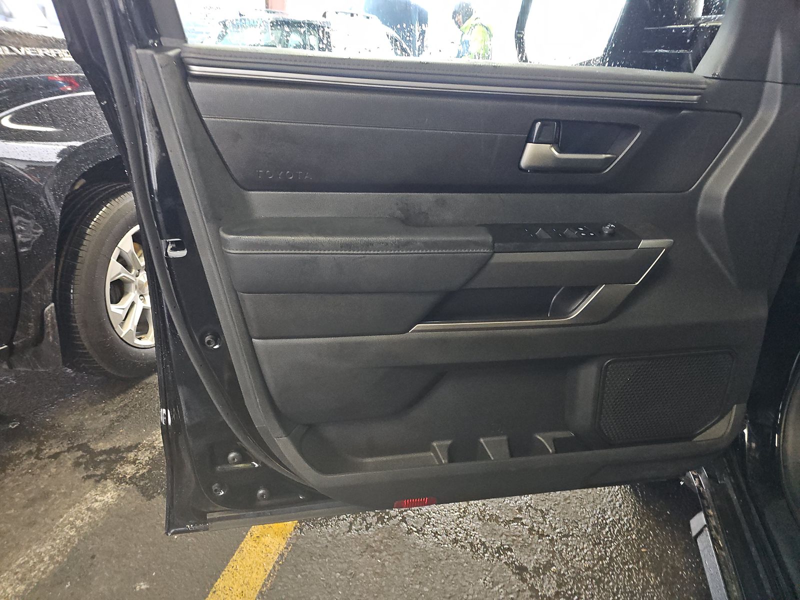 2024 Toyota Tundra SR5 AWD