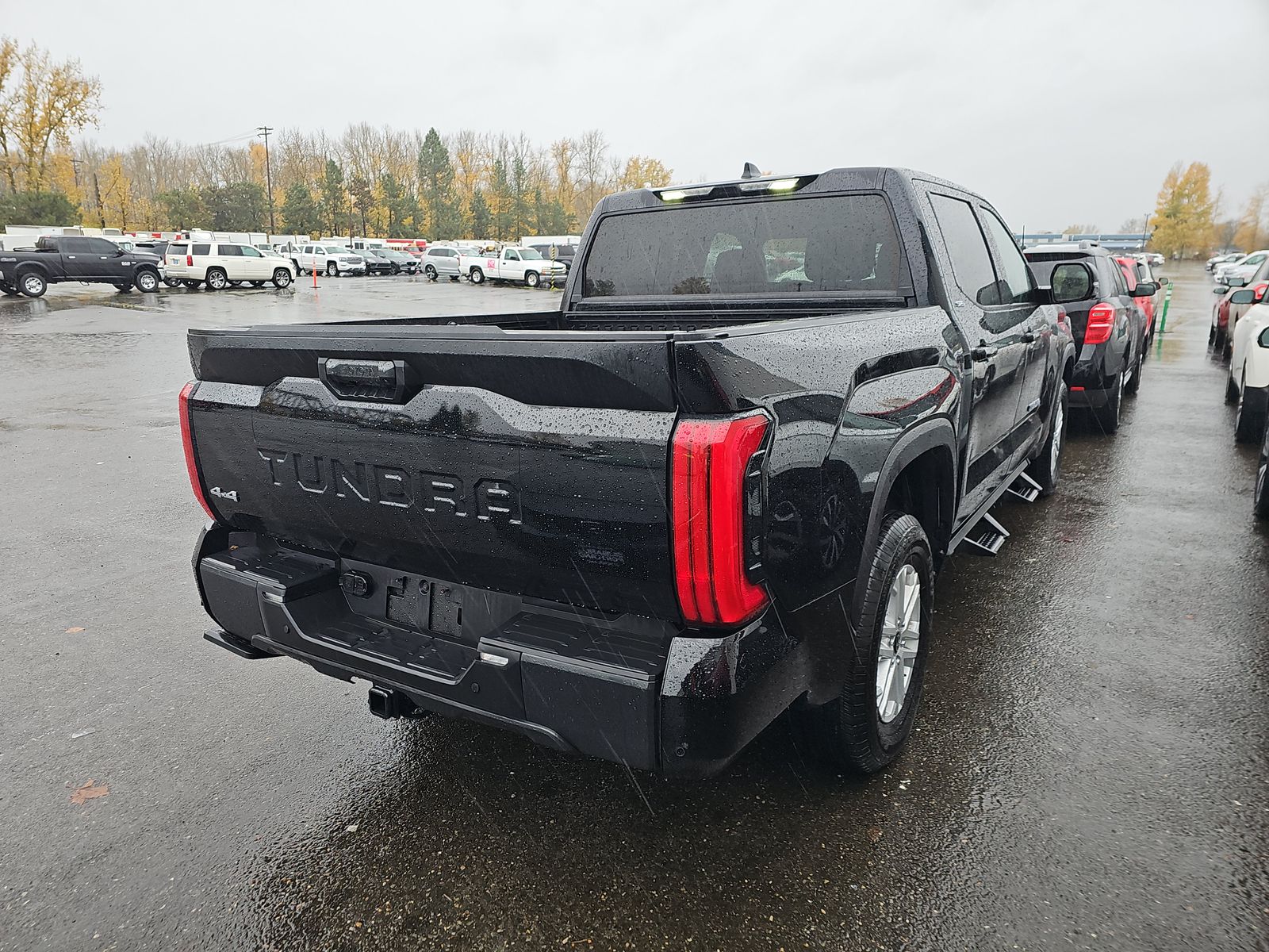 2024 Toyota Tundra SR5 AWD