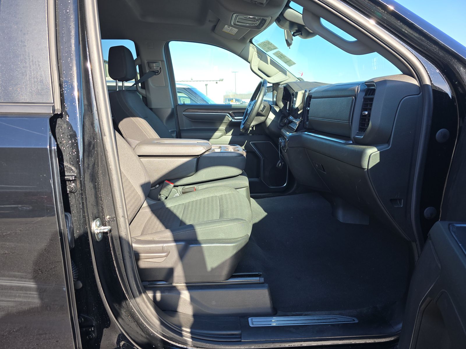 2023 Chevrolet Silverado 1500 LT AWD