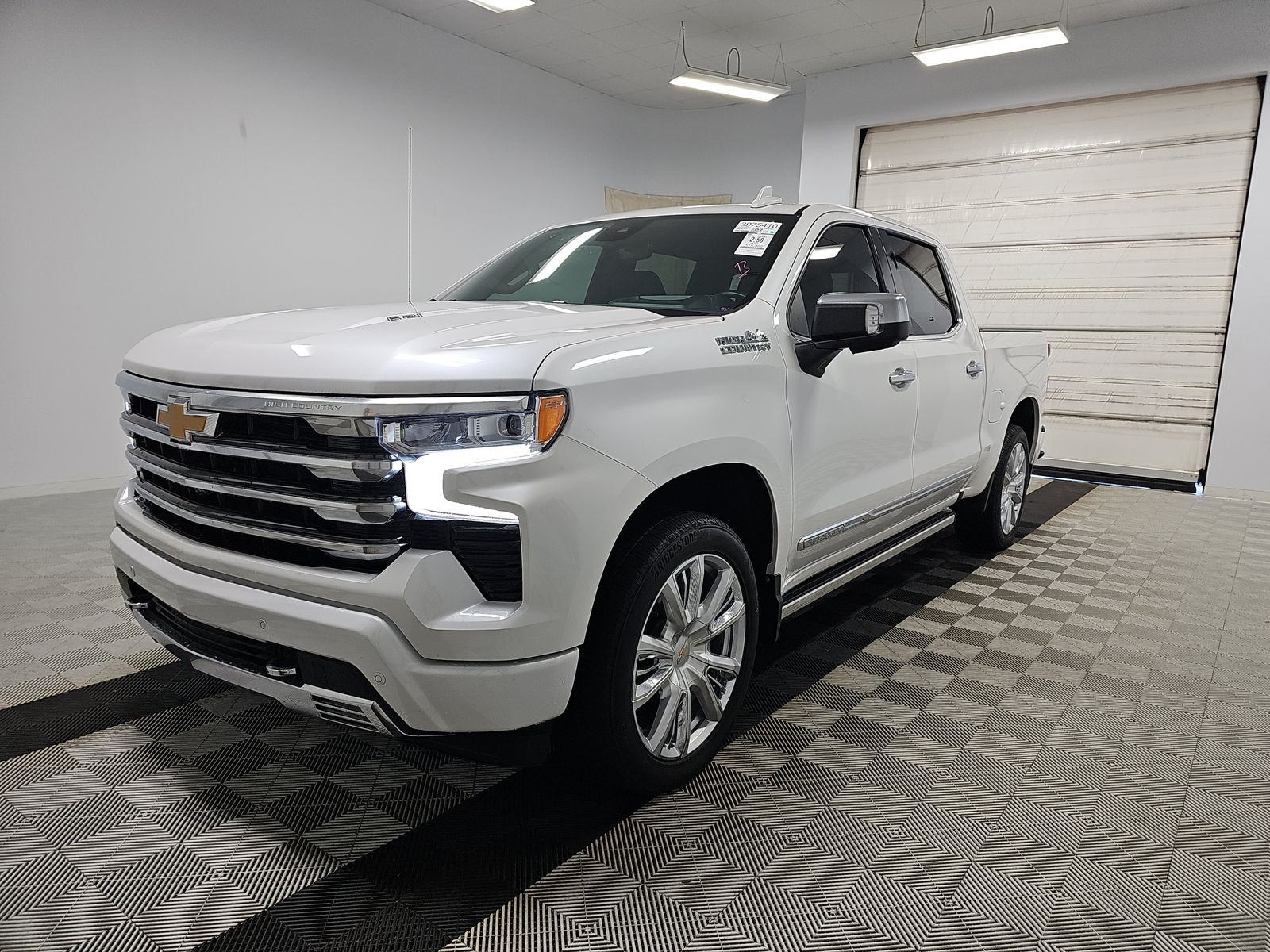 2024 Chevrolet Silverado 1500 High Country's photo