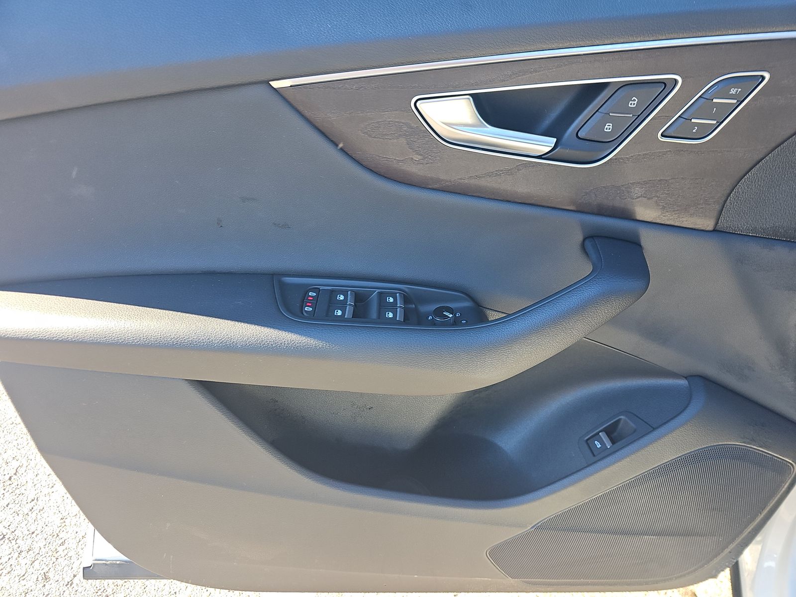 2022 Audi Q8 Premium AWD