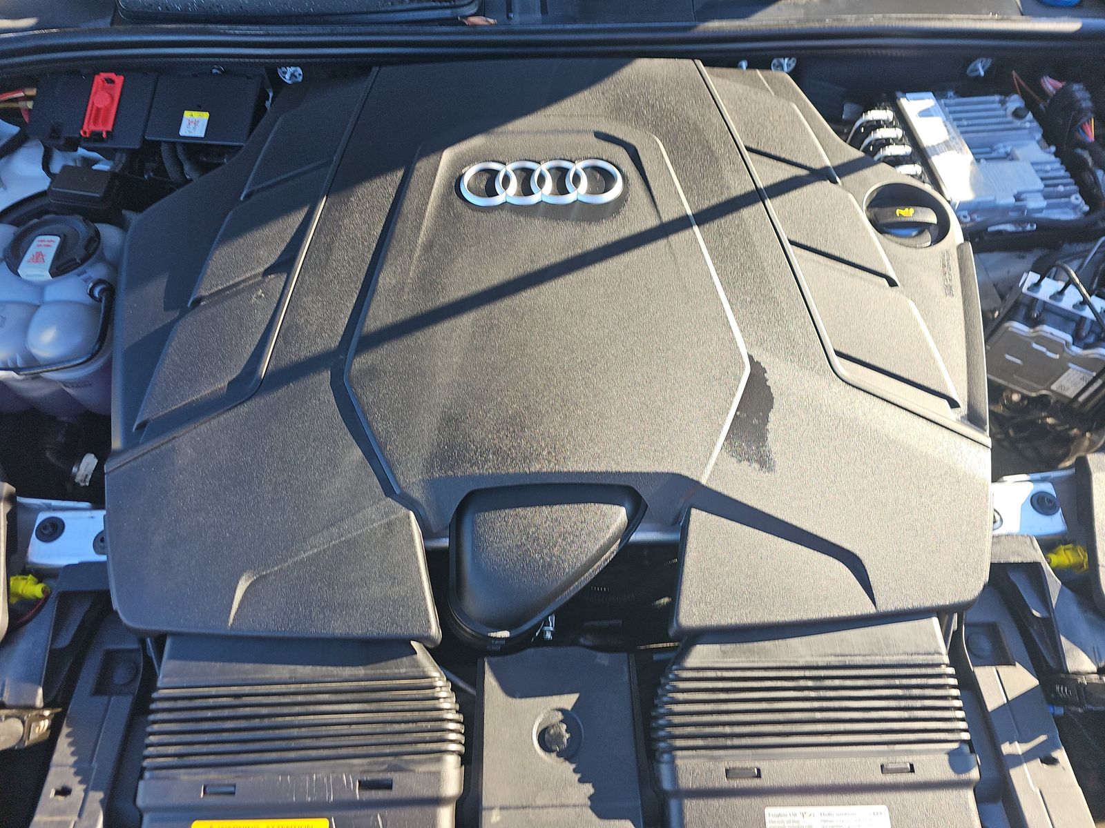 2022 Audi Q8 Premium AWD