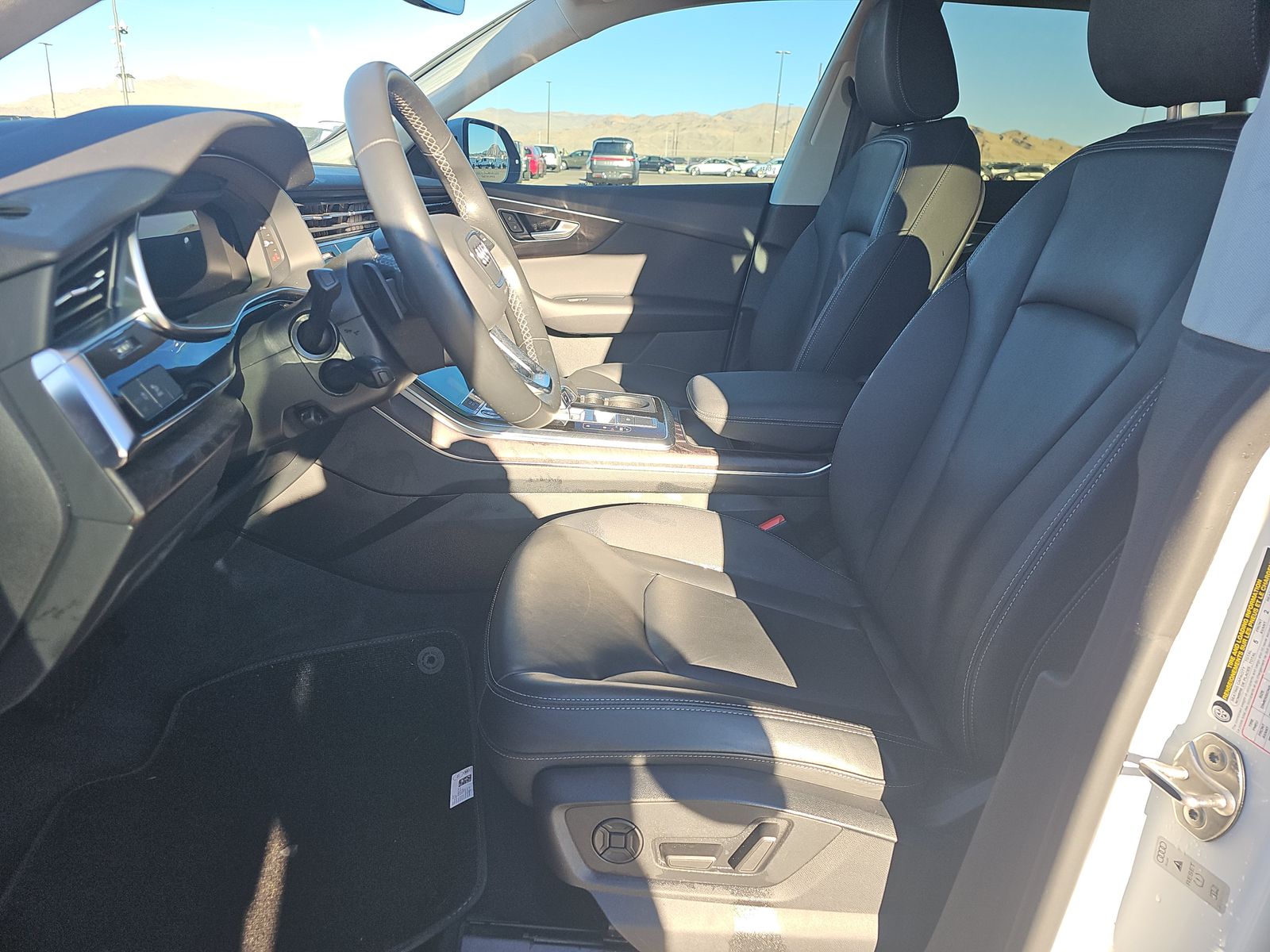 2022 Audi Q8 Premium AWD