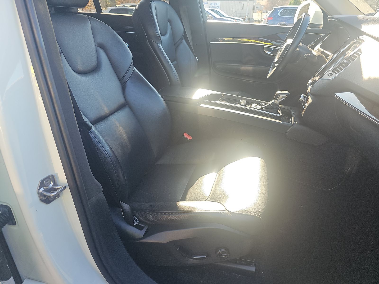 2019 Volvo XC90 T5 Momentum FWD