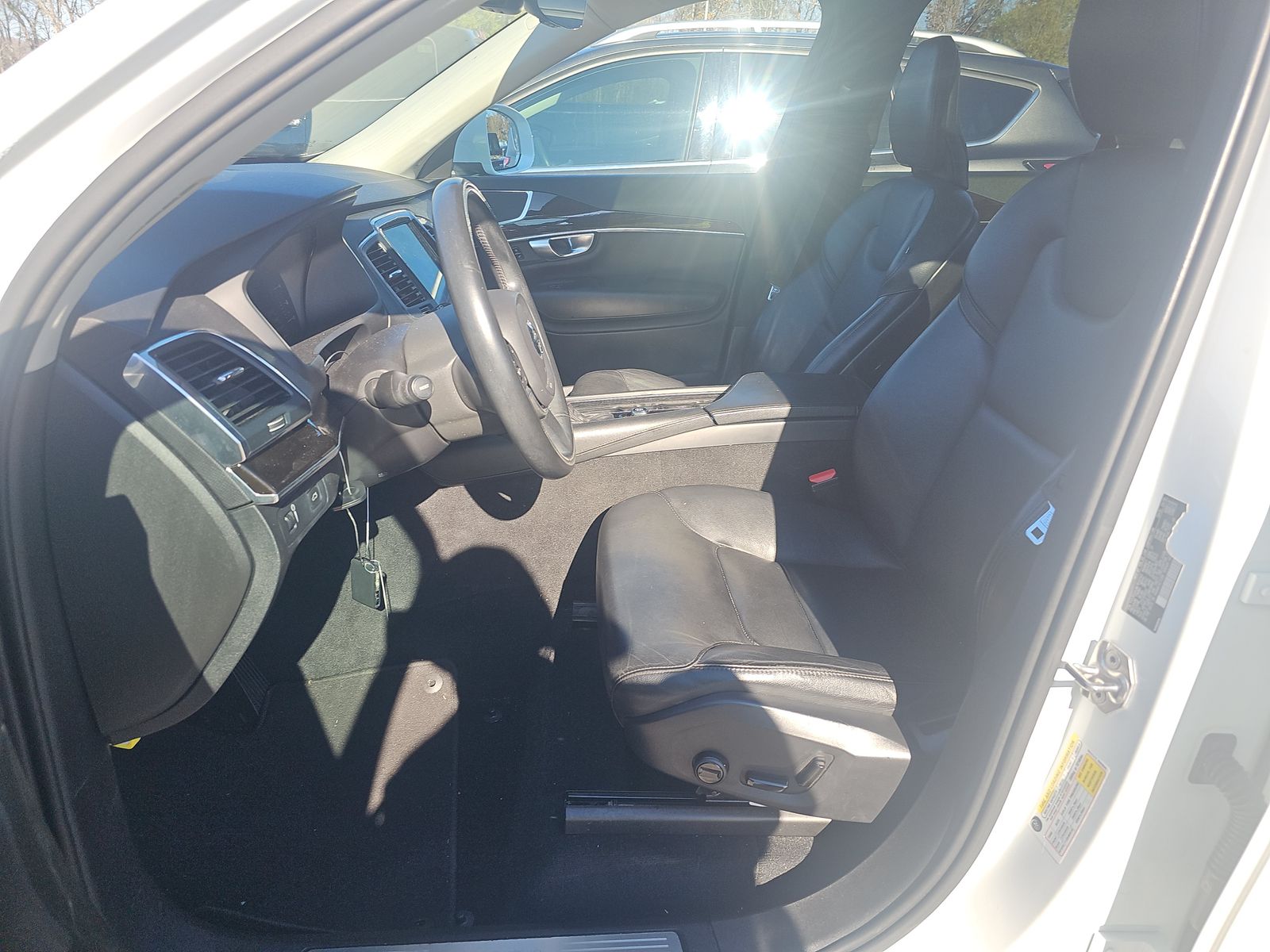 2019 Volvo XC90 T5 Momentum FWD