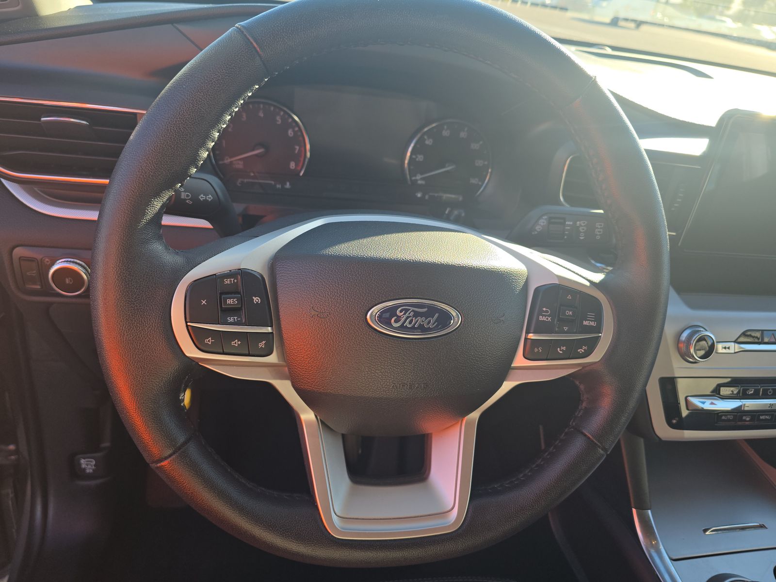 2023 Ford Explorer XLT FWD