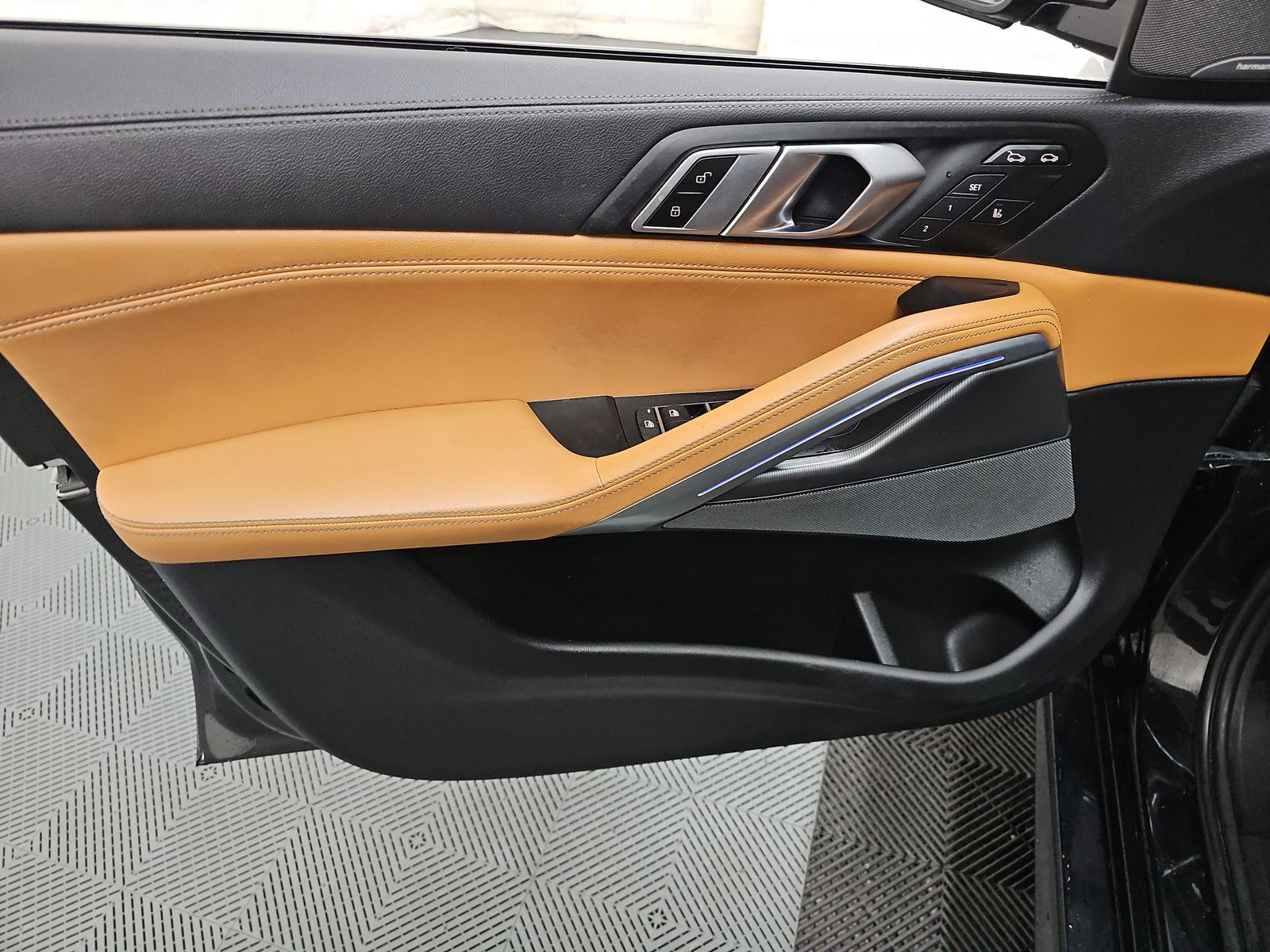 2023 BMW X6 xDrive40i AWD