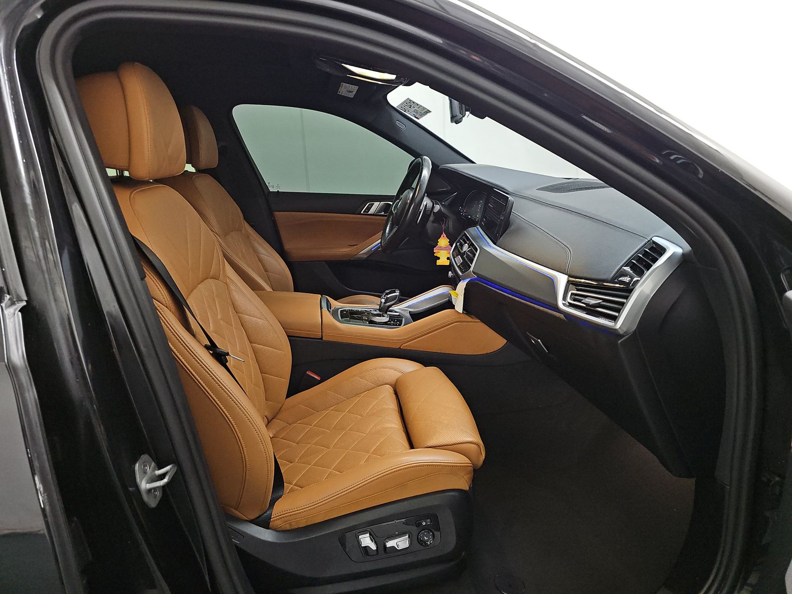 2023 BMW X6 xDrive40i AWD