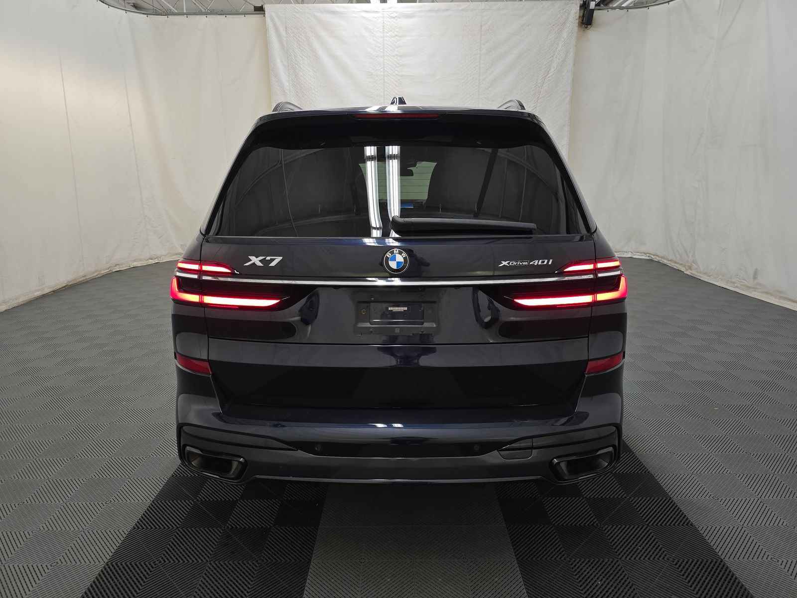 2023 BMW X7 xDrive40i AWD