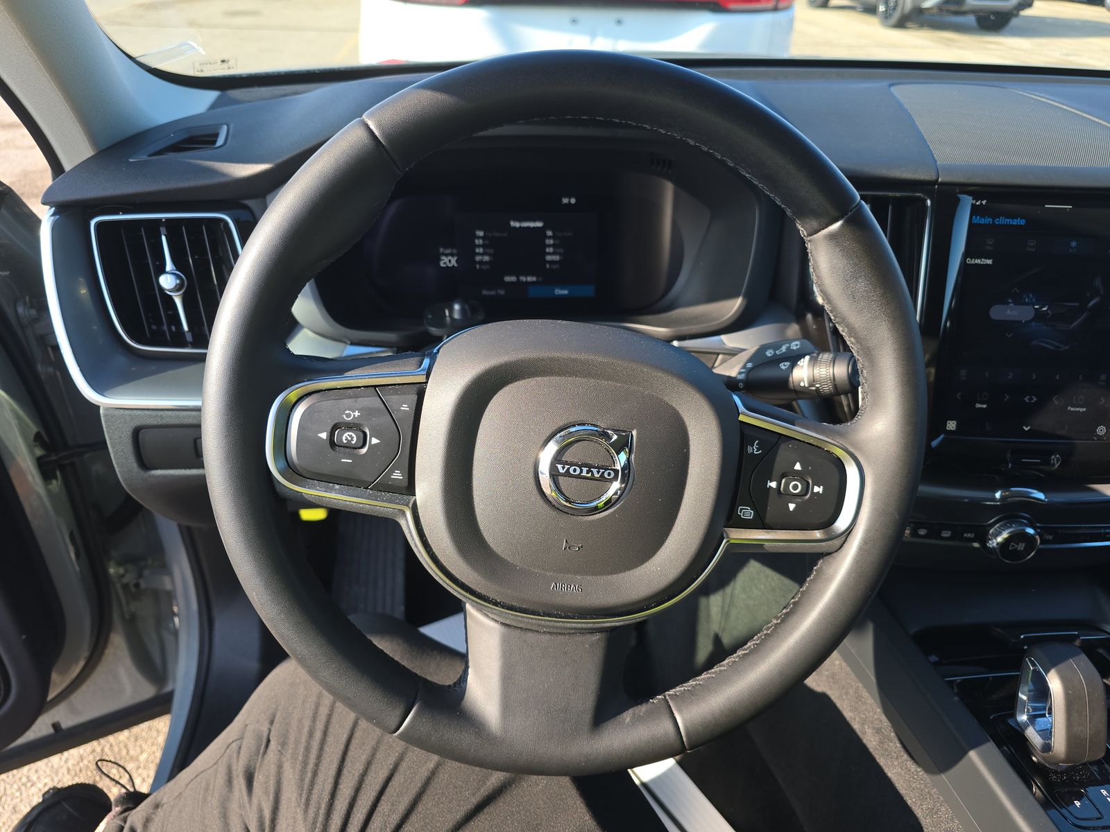 2024 Volvo XC60 B5 Core AWD