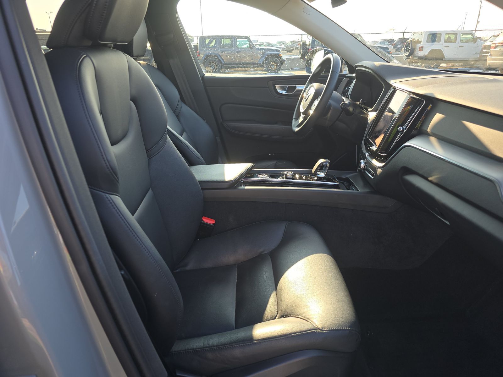 2024 Volvo XC60 B5 Core AWD