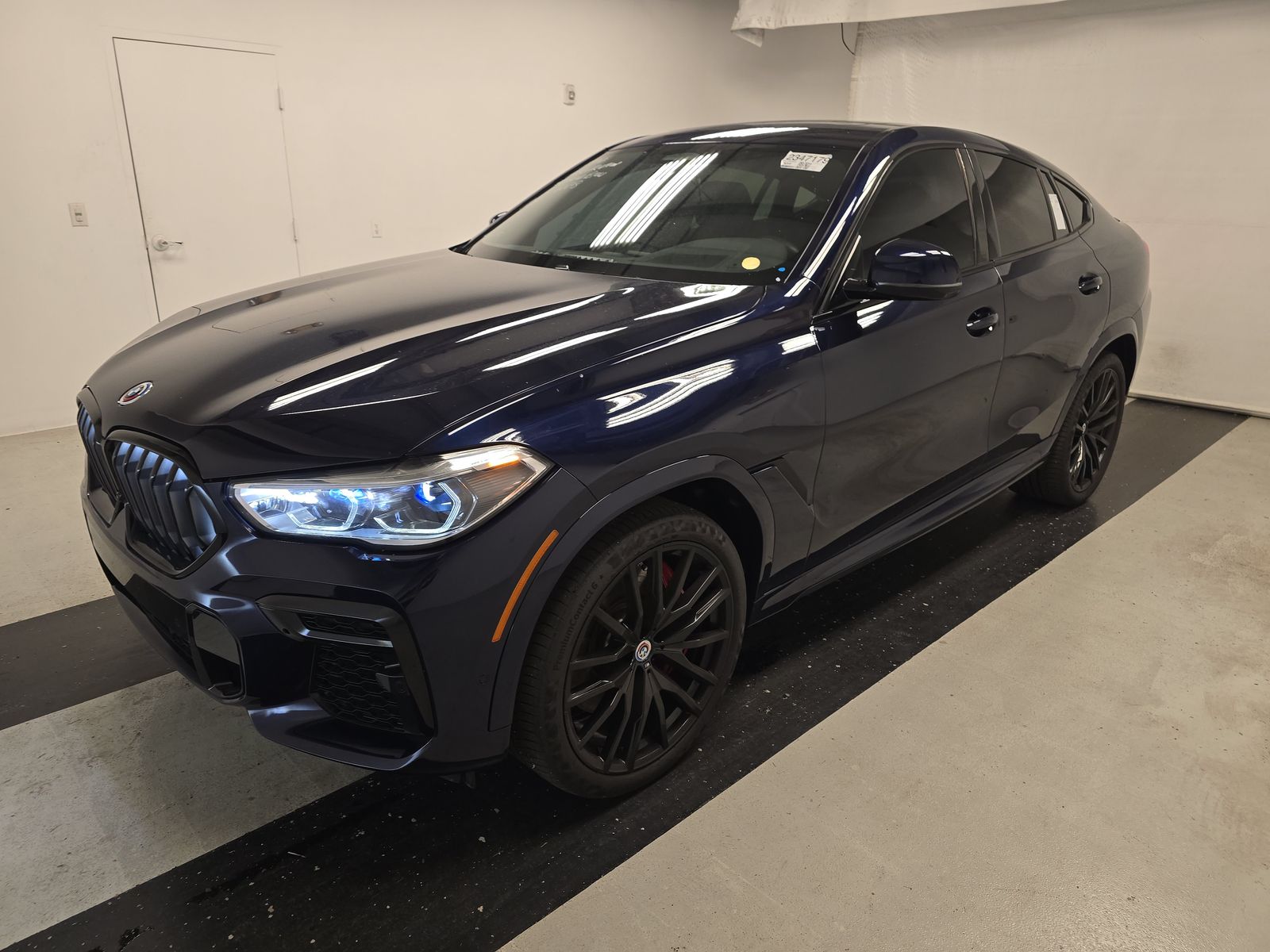 2023 BMW X6 M50i AWD