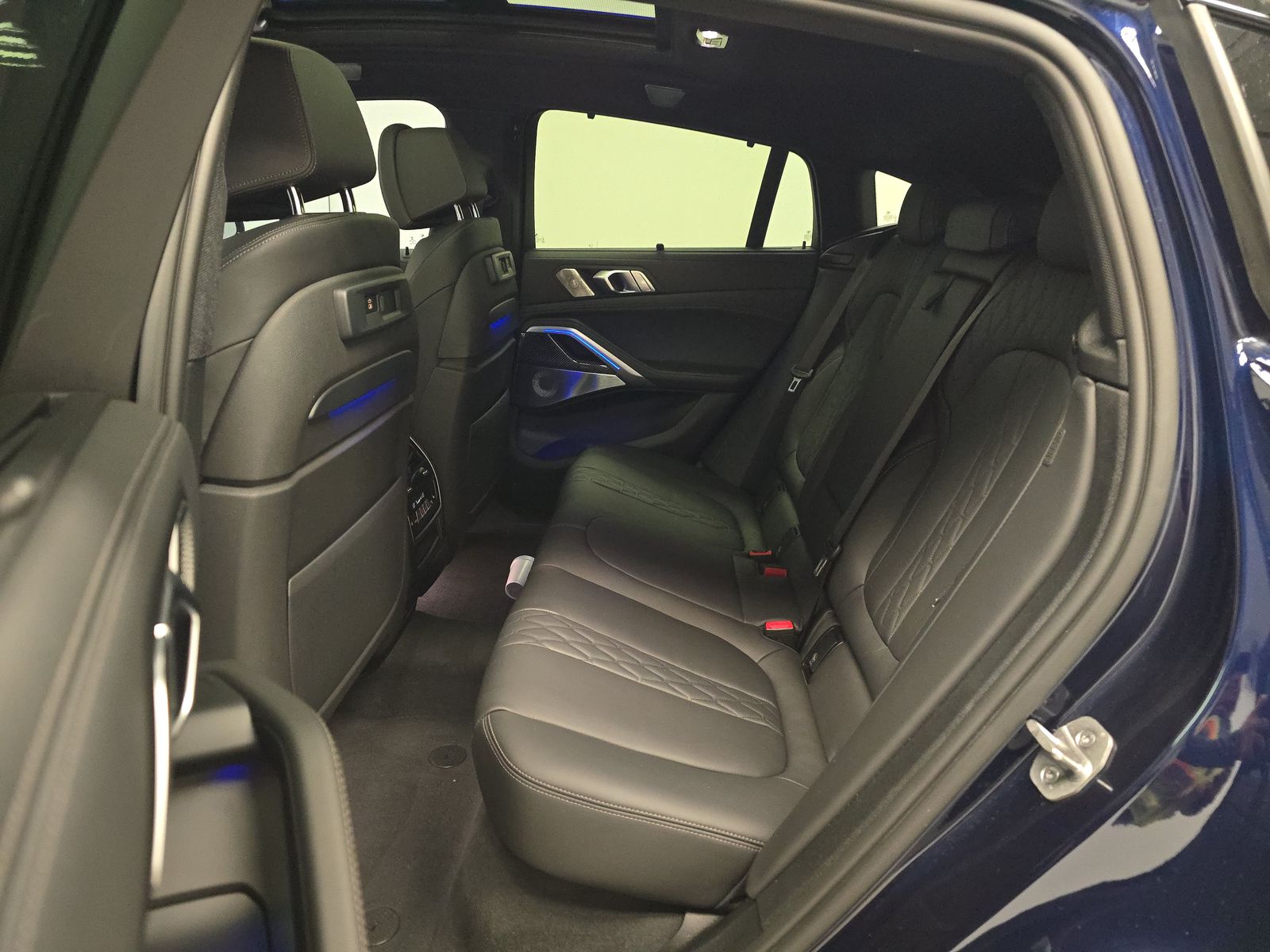 2023 BMW X6 M50i AWD