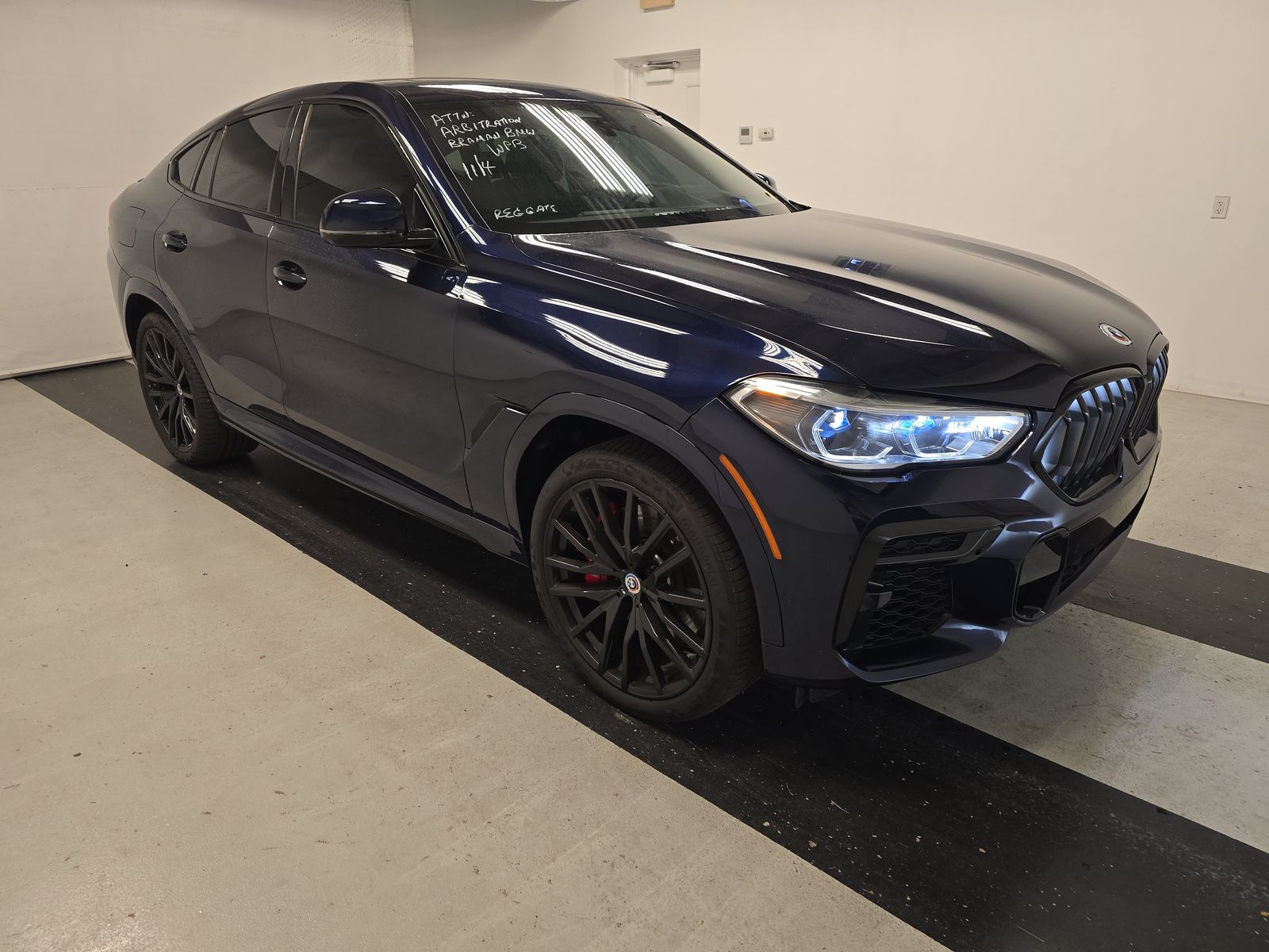 2023 BMW X6 M50i AWD